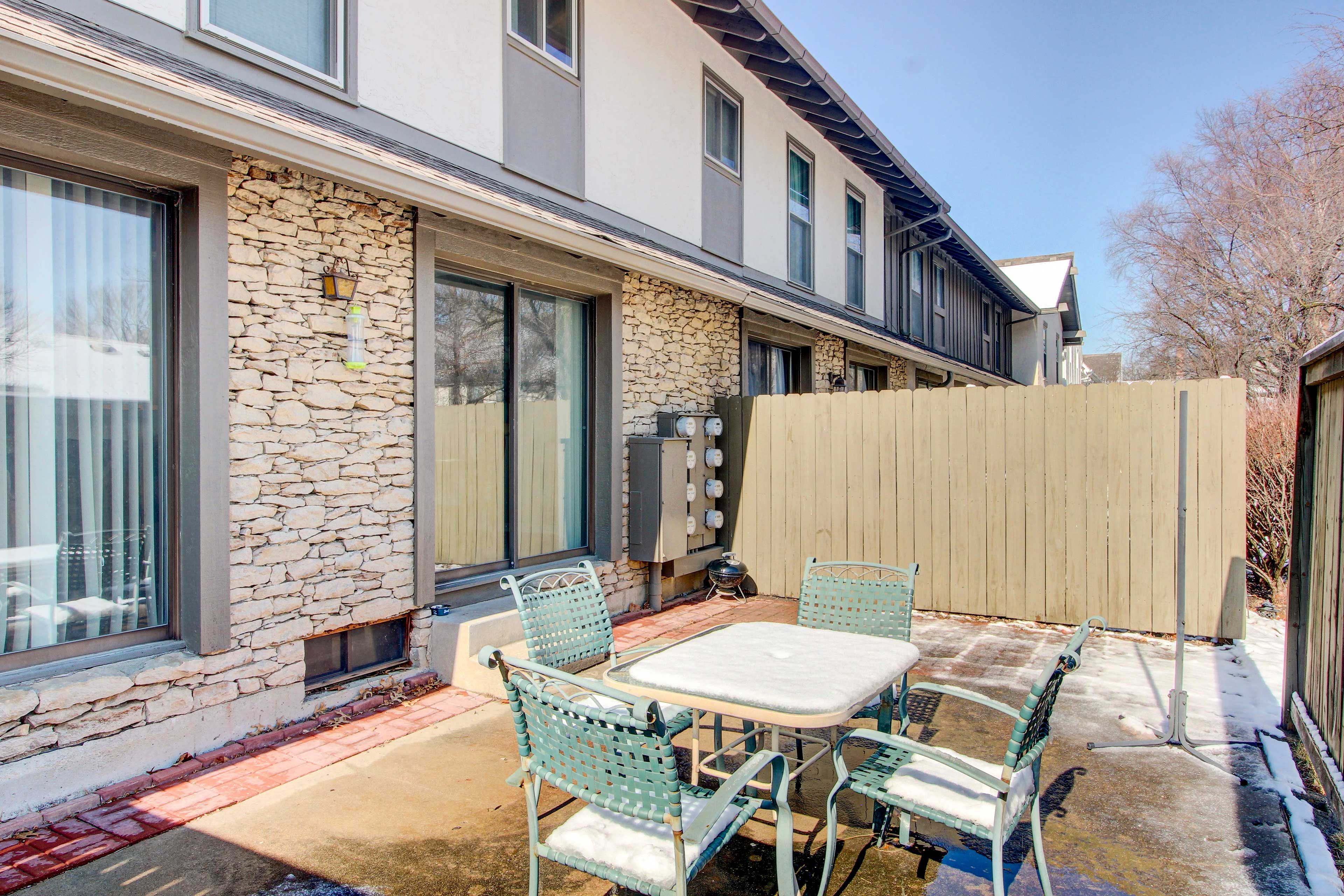 Patio | Outdoor Dining Area