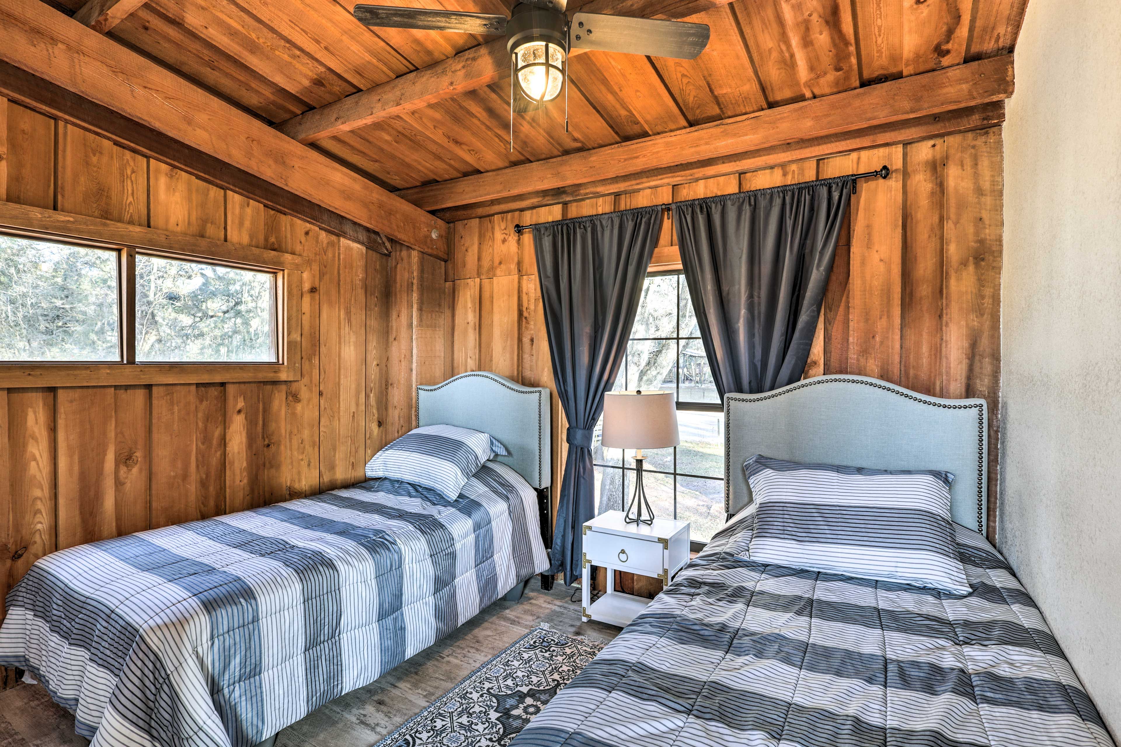 Bedroom 3 | 2 Twin Beds