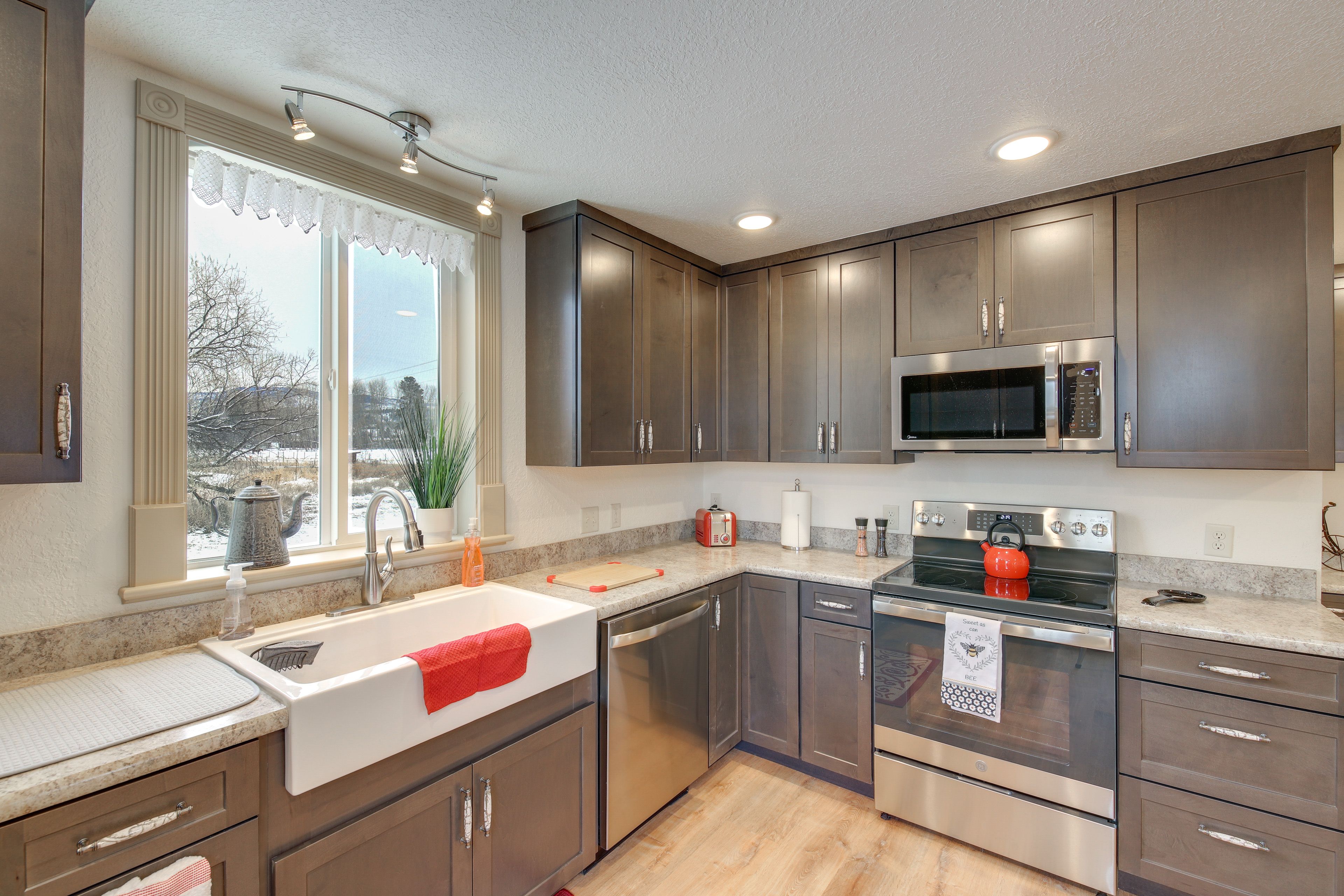 Kitchen | Complimentary Spices