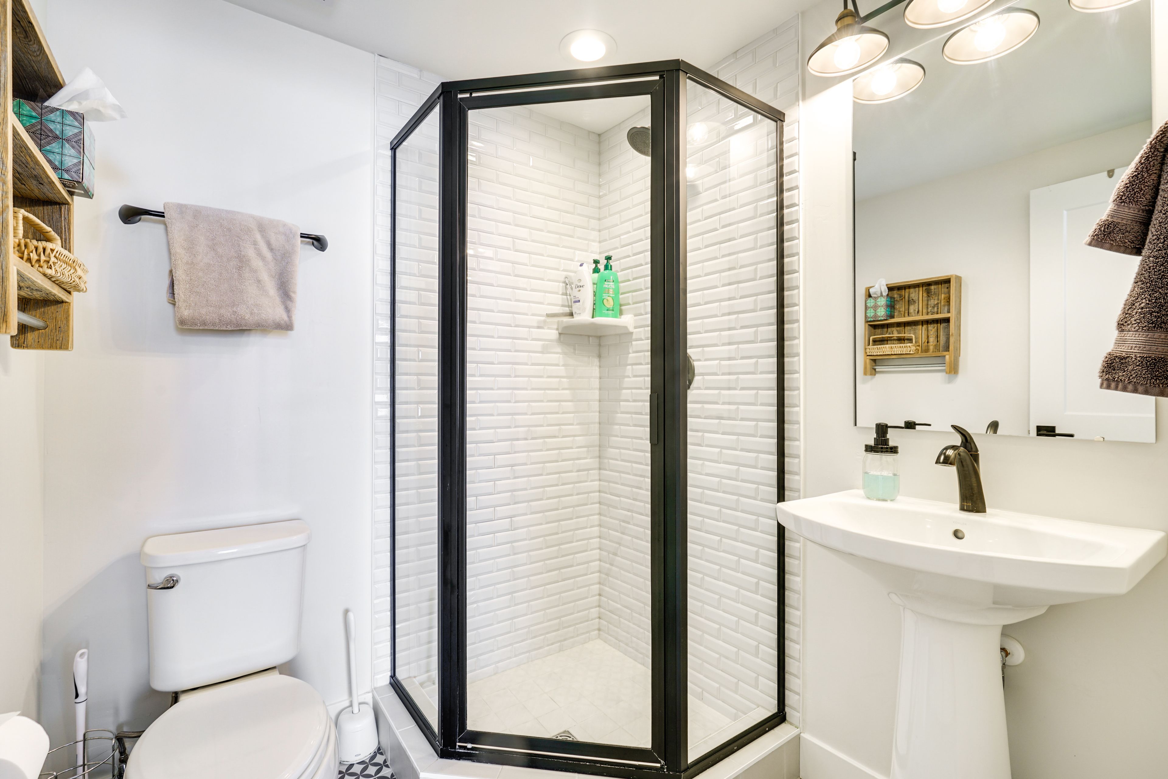 Full Bathroom