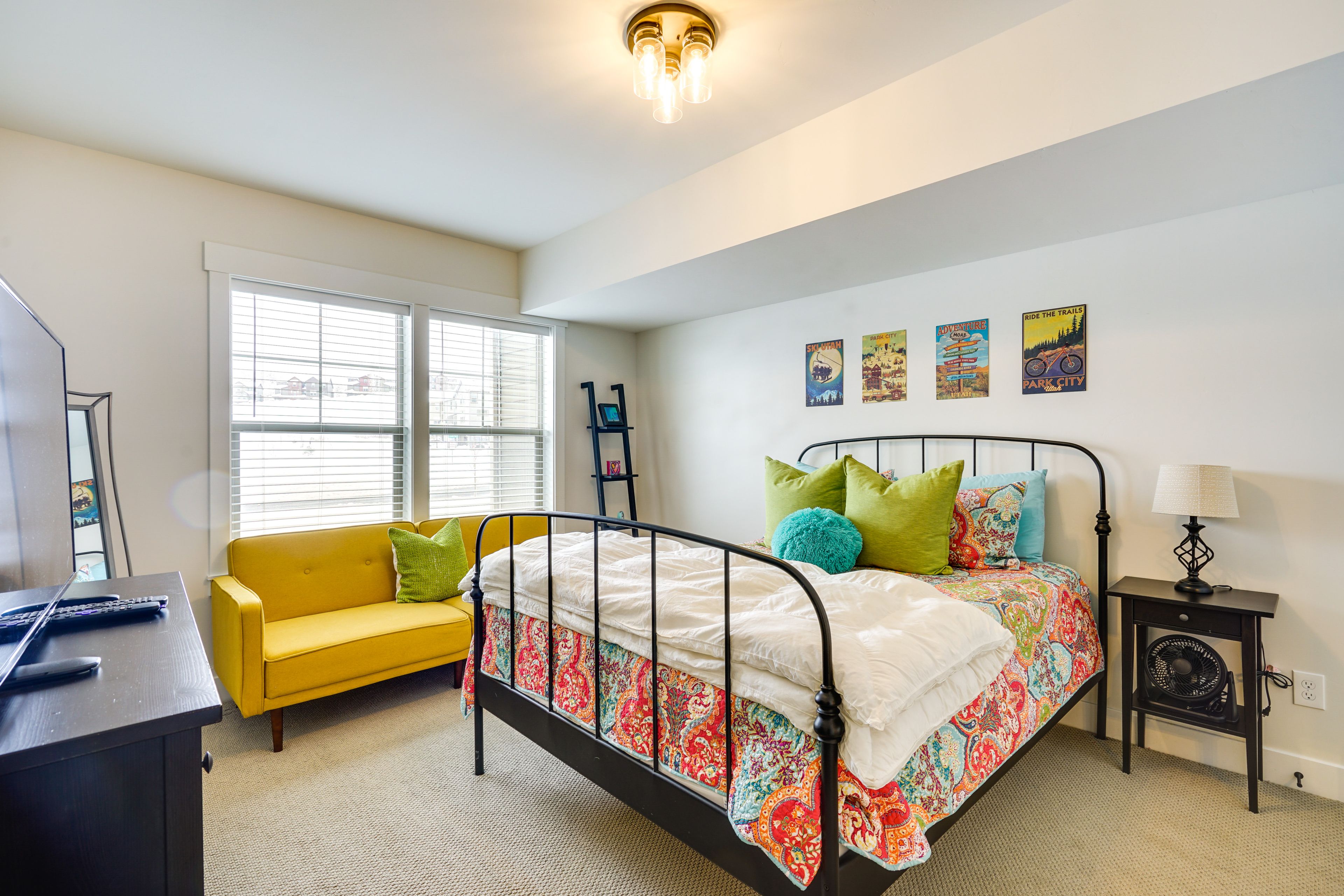 Bedroom 2 | Queen Bed | En-Suite Bathroom