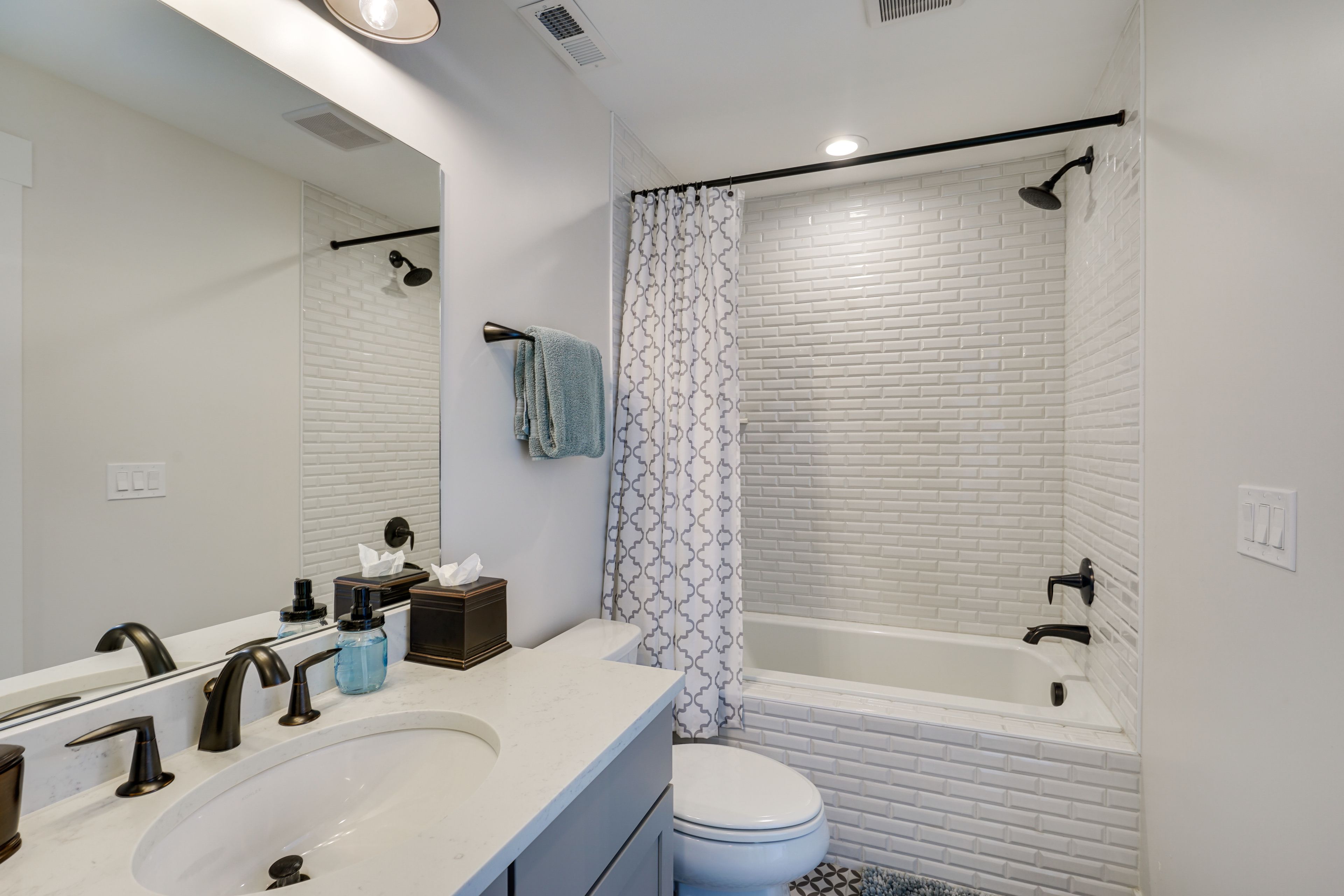 Full Bathroom