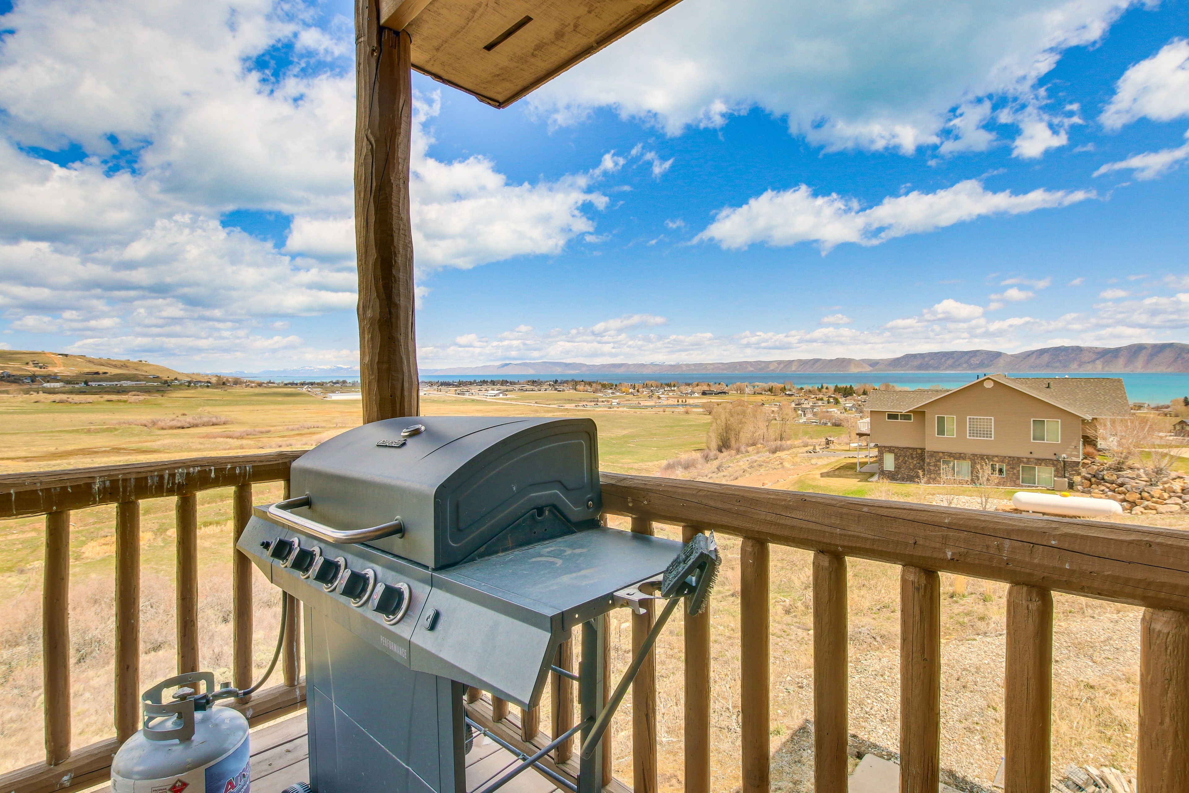Balcony | Gas Grill
