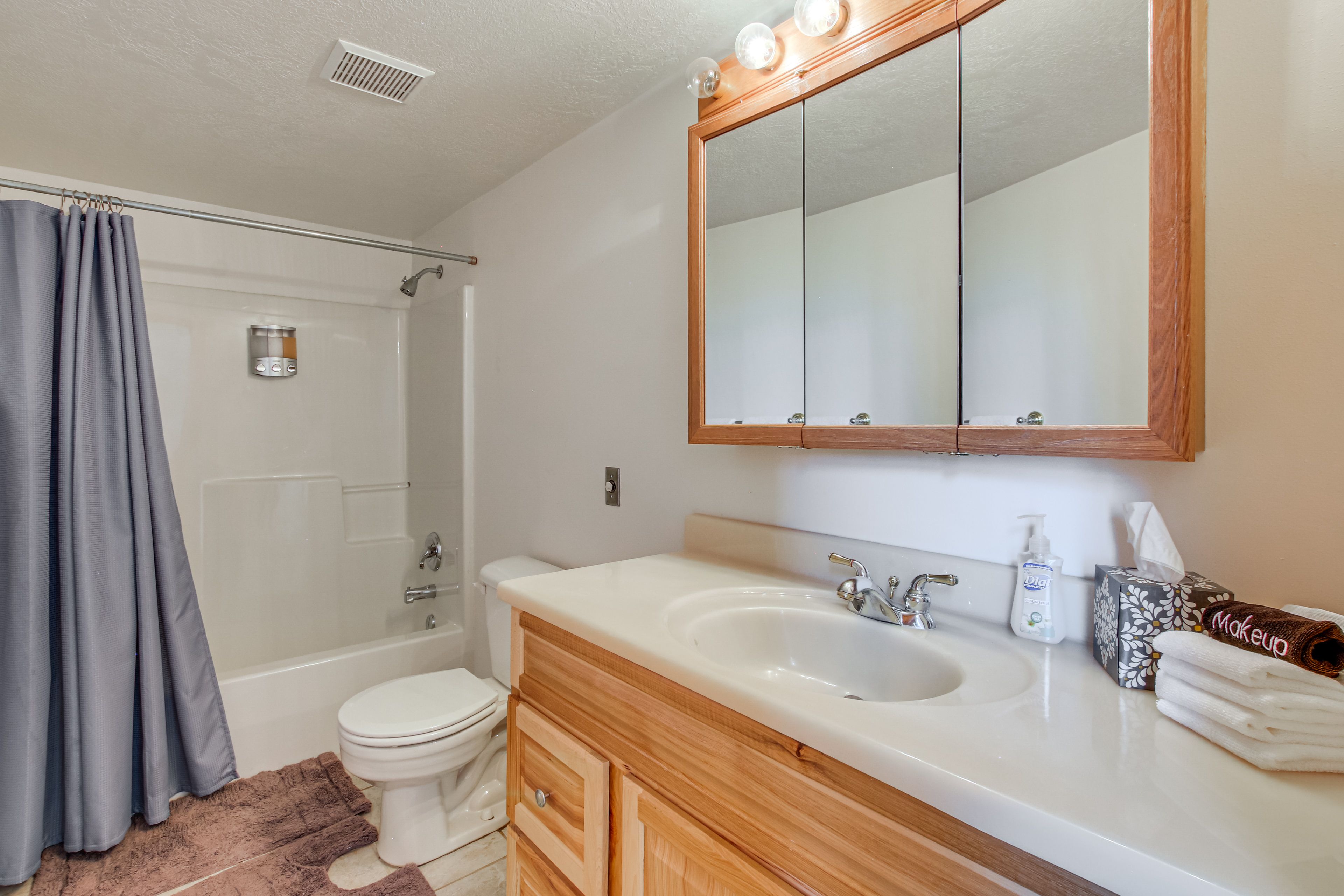Full Bathroom | Lower Level