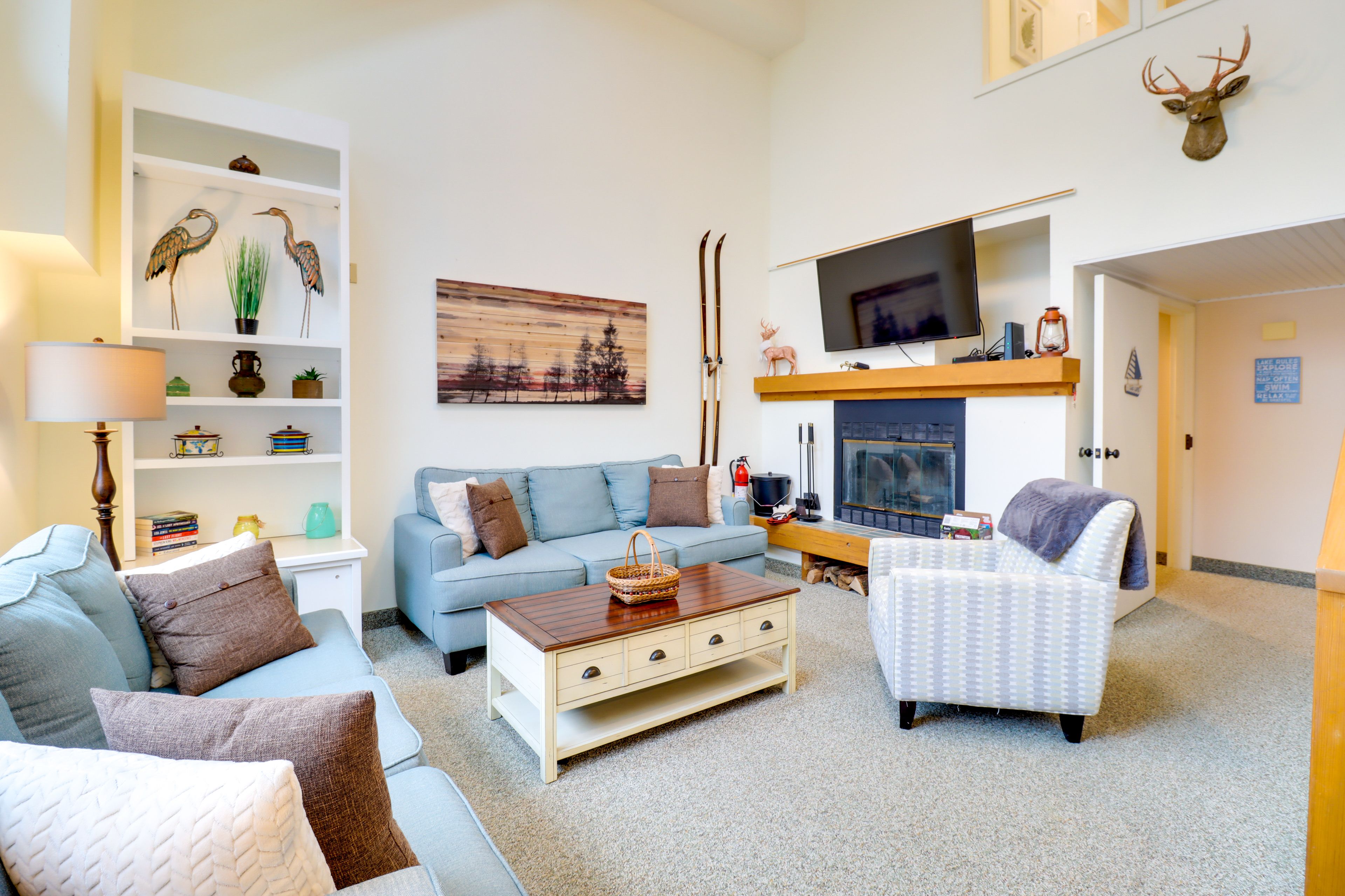 Living Room | Queen Sleeper Sofa | Smart TV w/ Cable