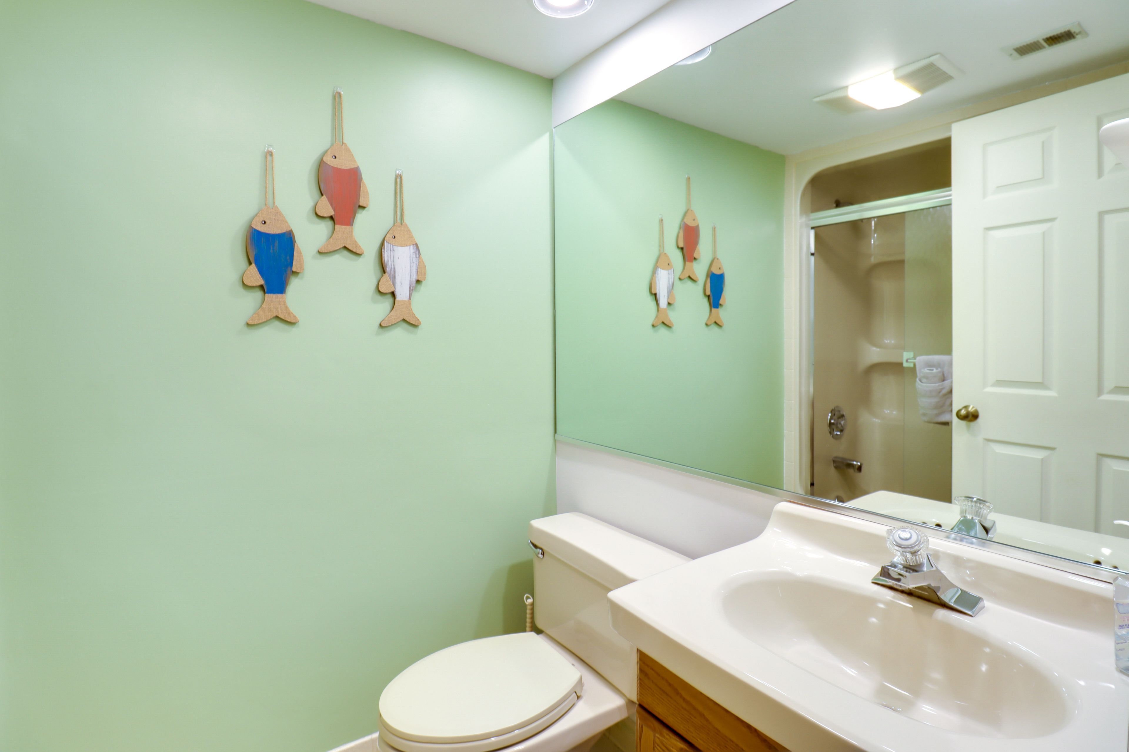 Full Bathroom