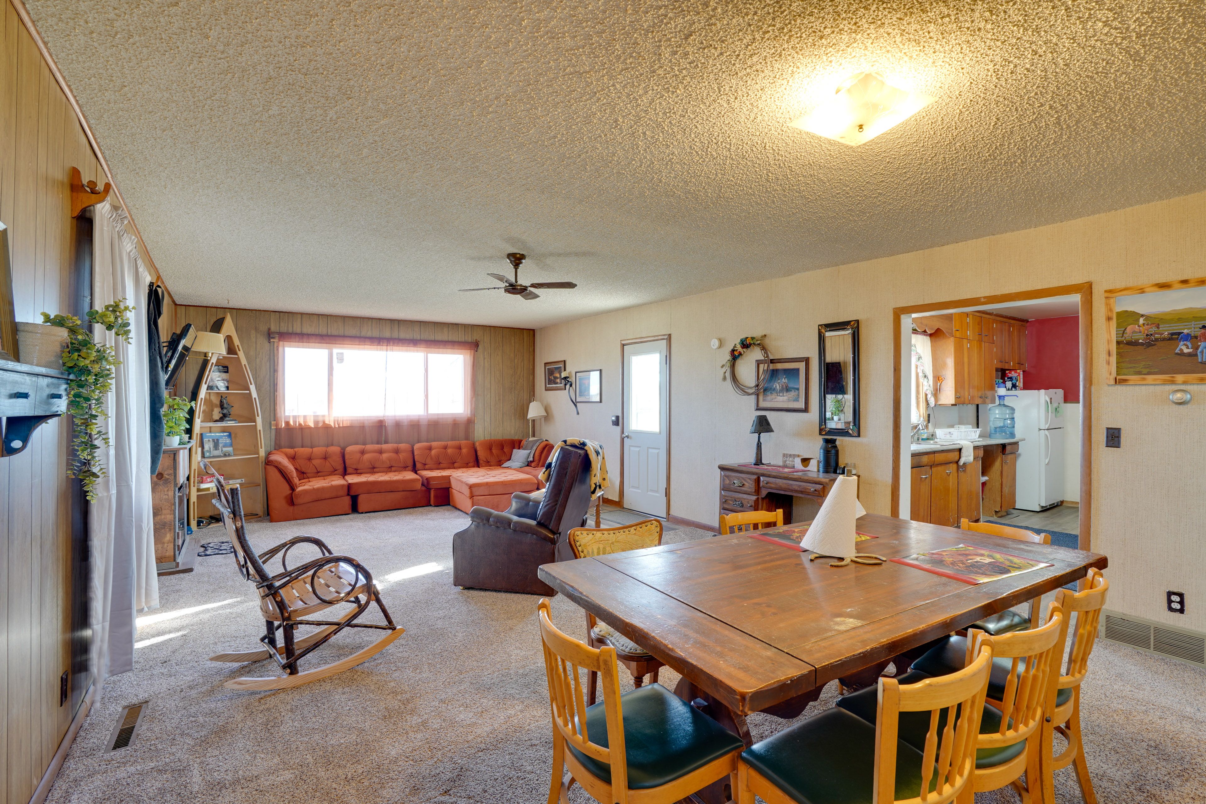 Living Area | Keyless Entry | Pet Friendly w/ Fee