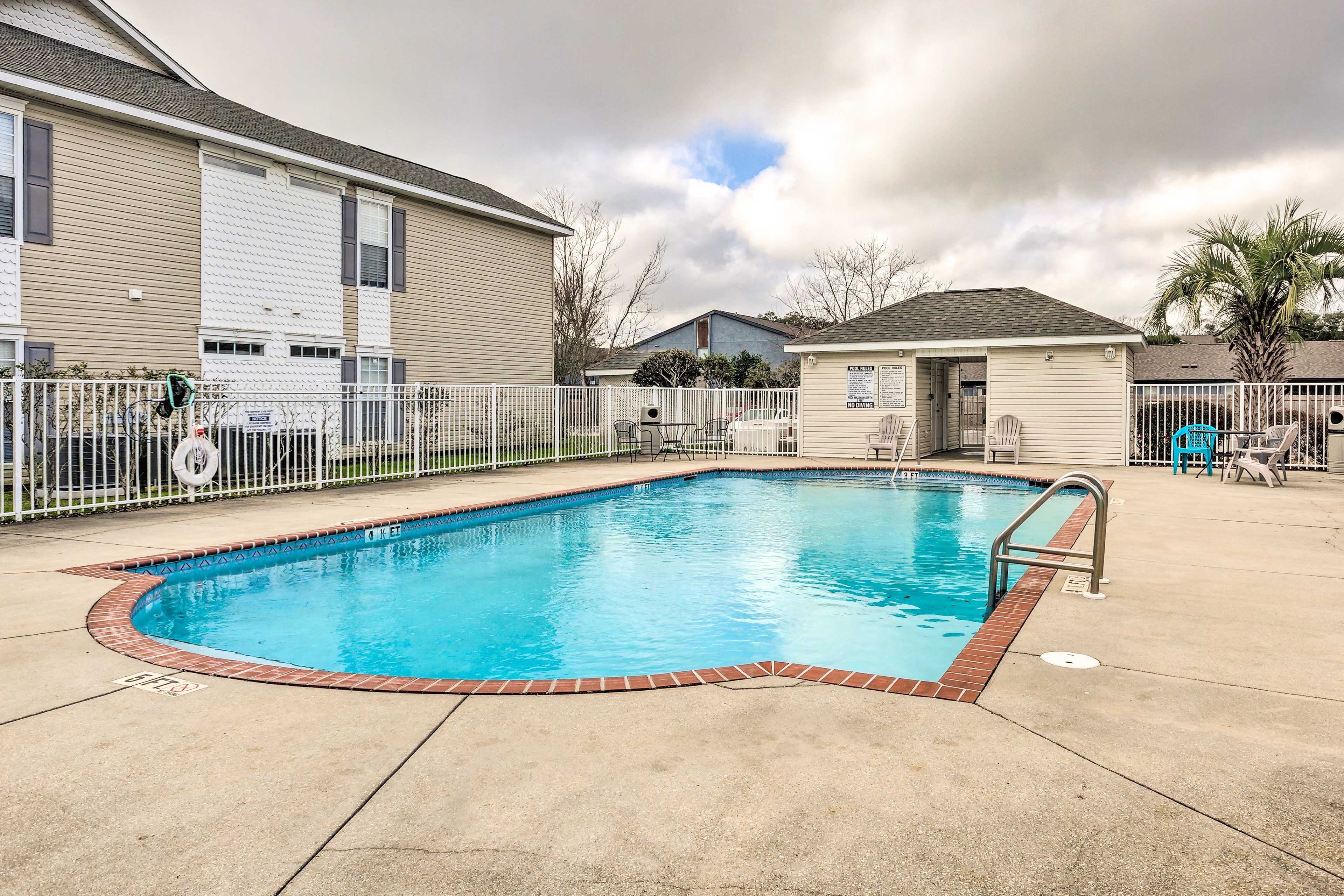 Community Outdoor Pool