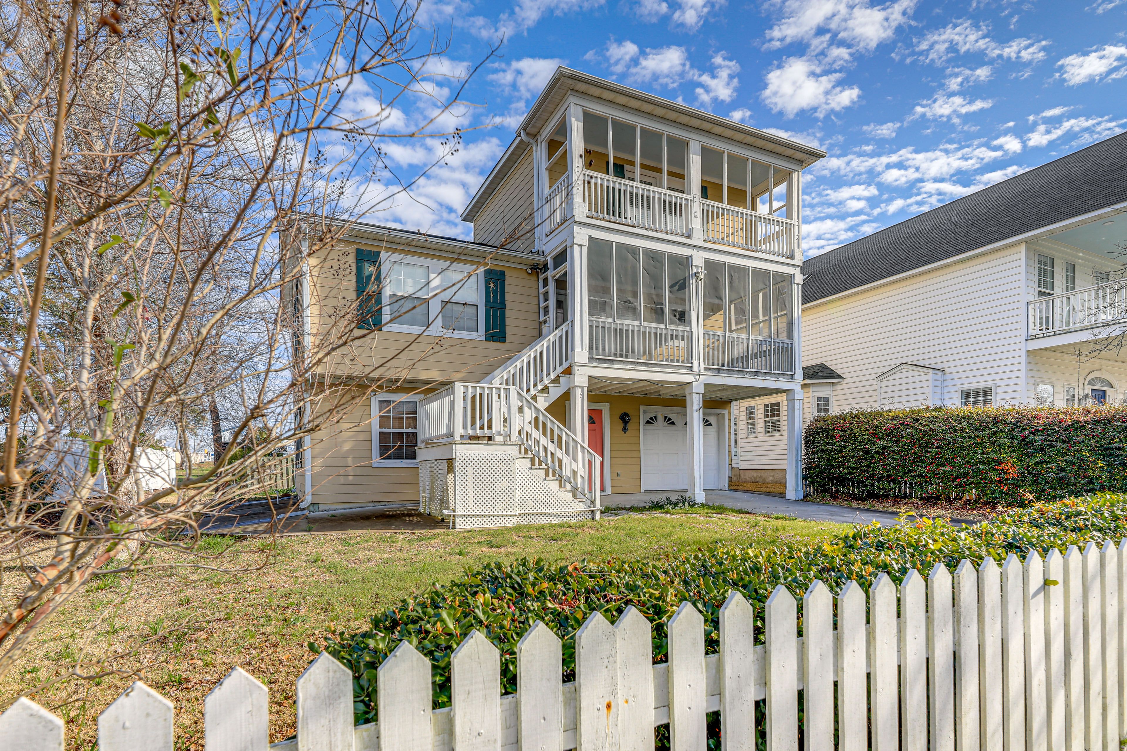 Morehead City Vacation Rental | 5BR | 3BA | 1,826 Sq Ft