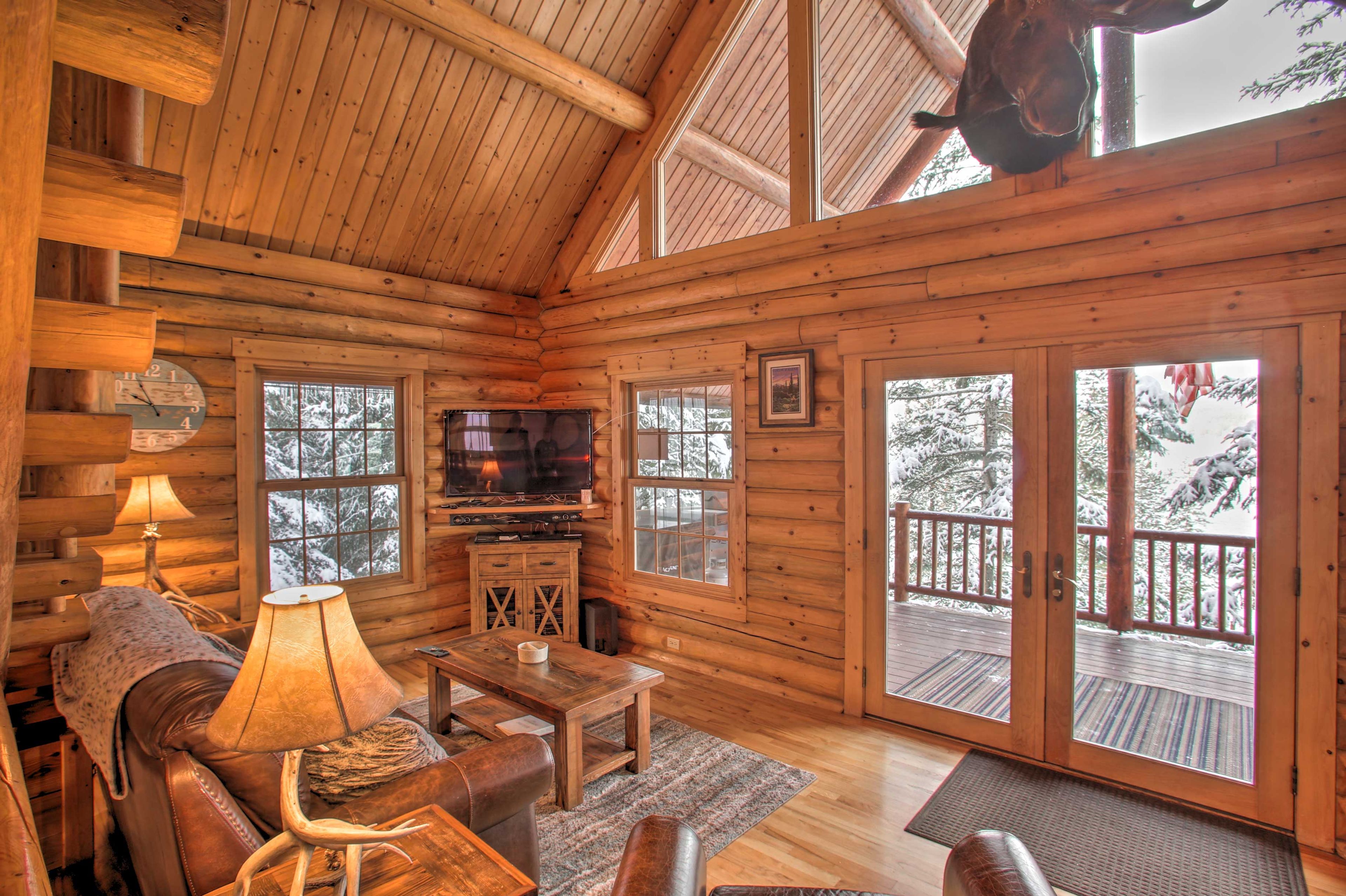 Living Room | Smart TV