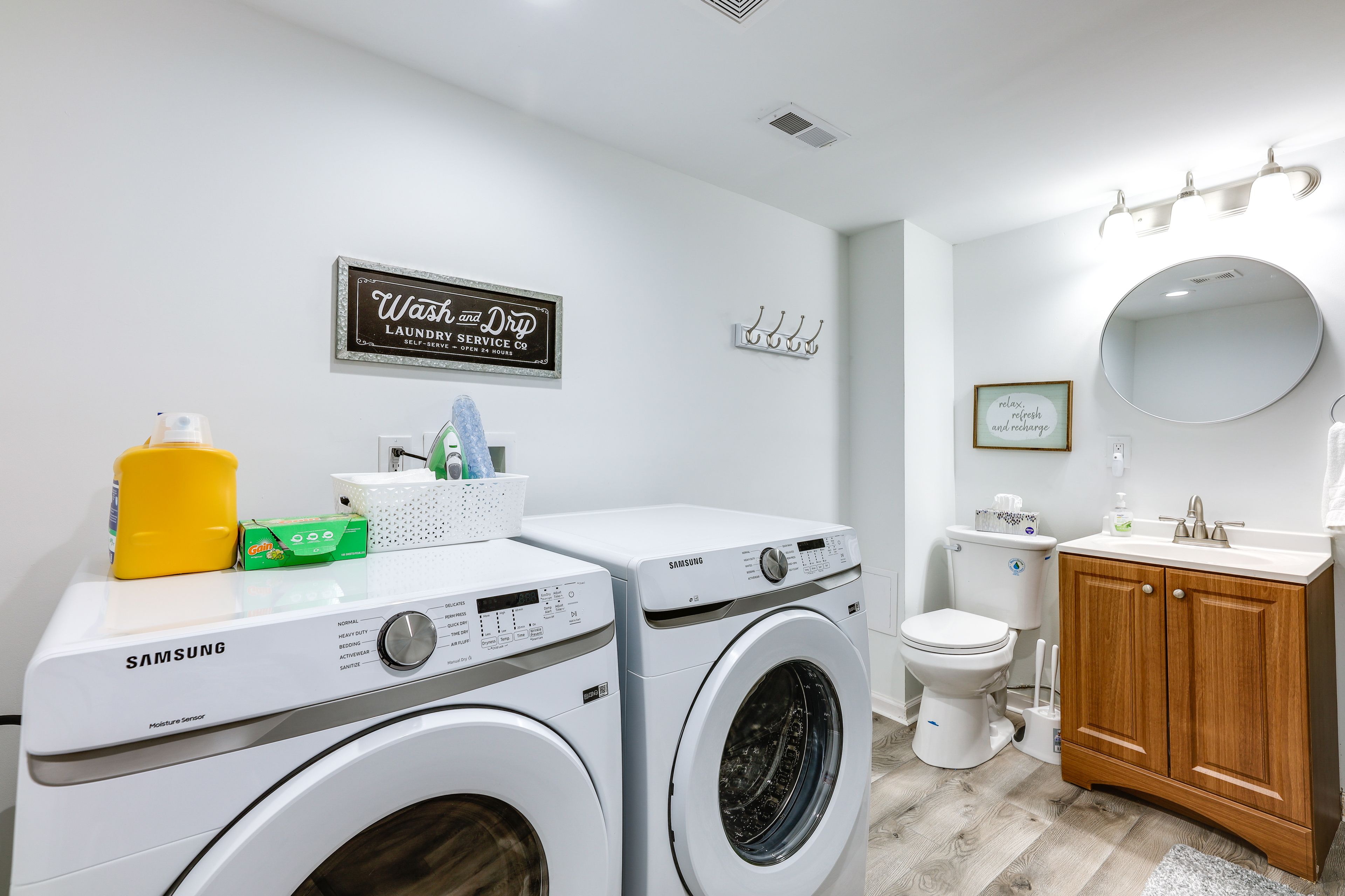 Full Bathroom | Complimentary Toiletries | Towels Provided | In-Unit Laundry