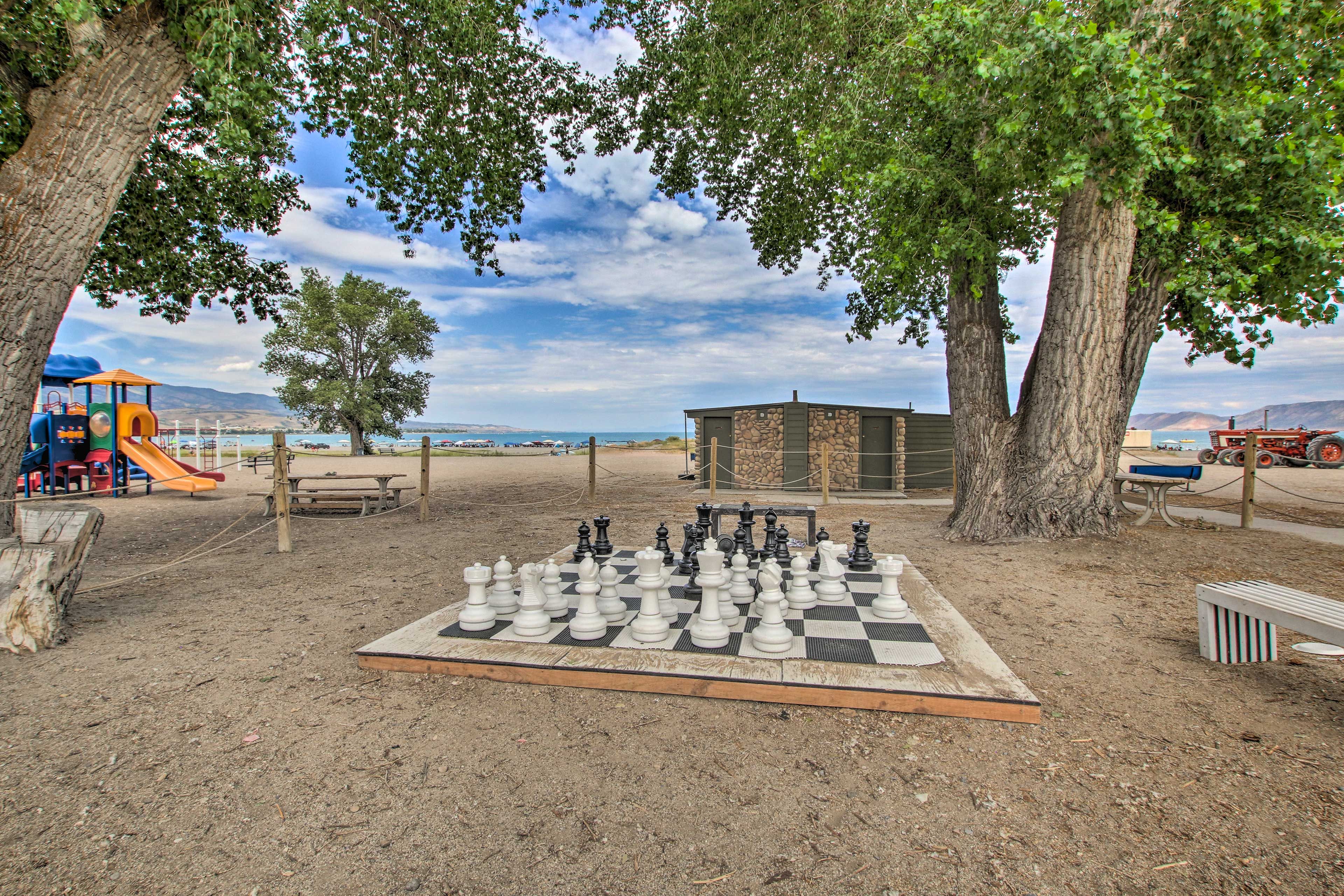 Ideal Beach Resort Community Amenities | Outdoor Games