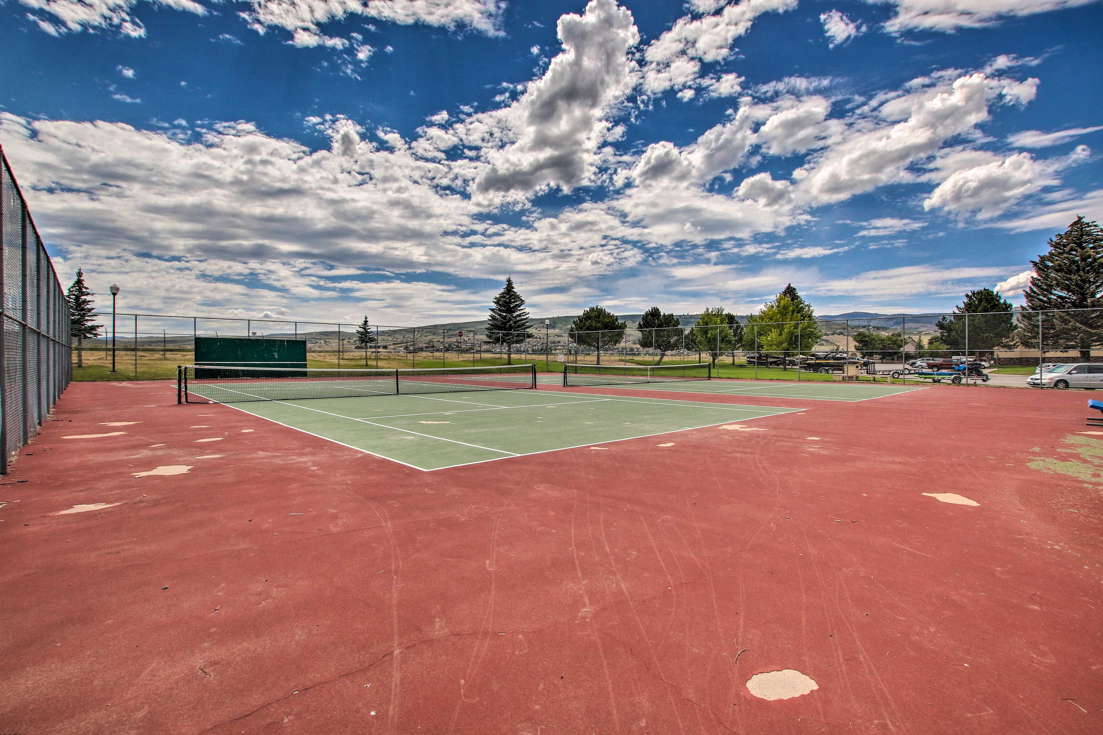 Ideal Beach Resort Community Amenities | Tennis/Pickleball Courts