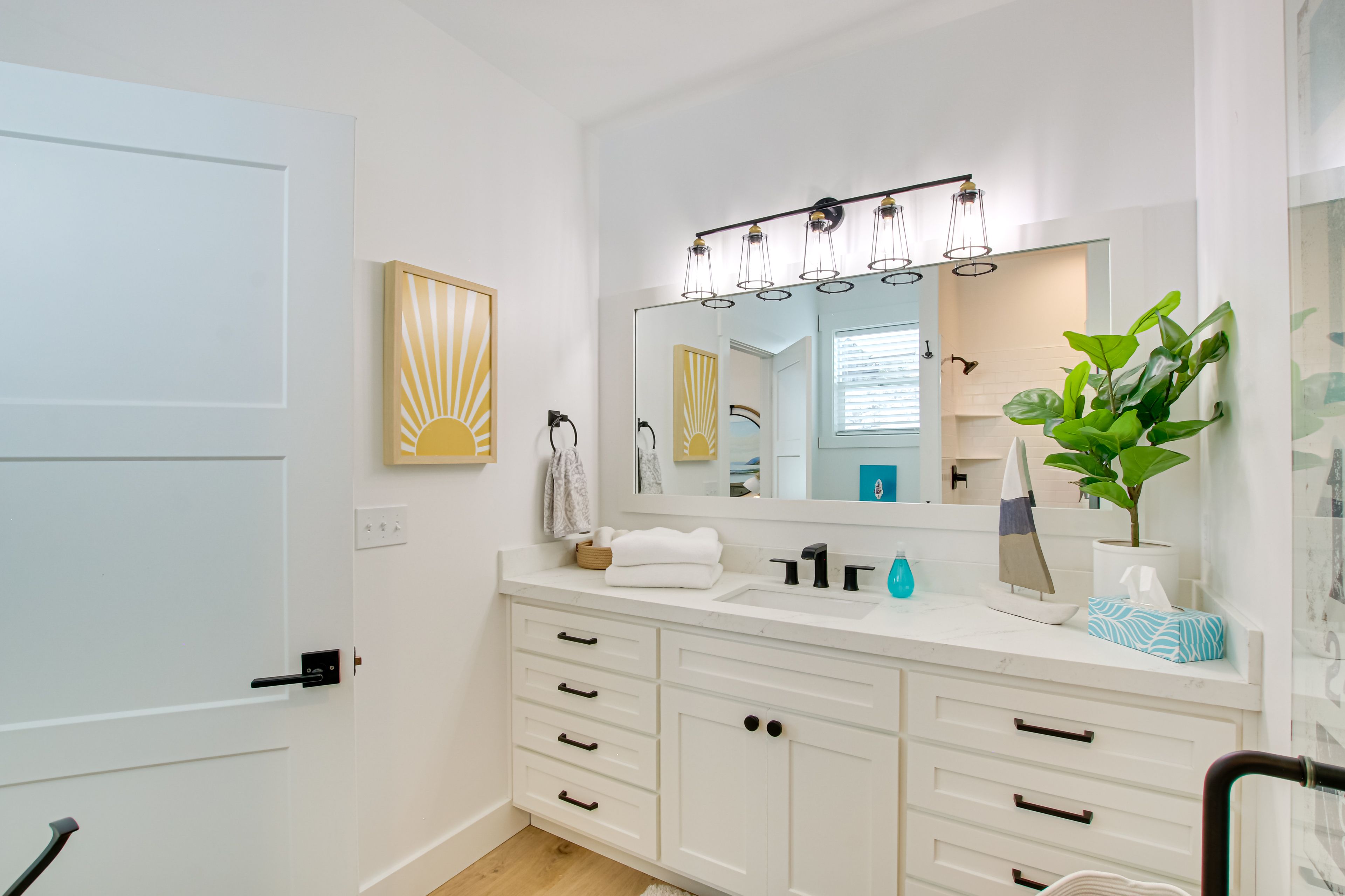 En-Suite Bathroom | Towels Provided