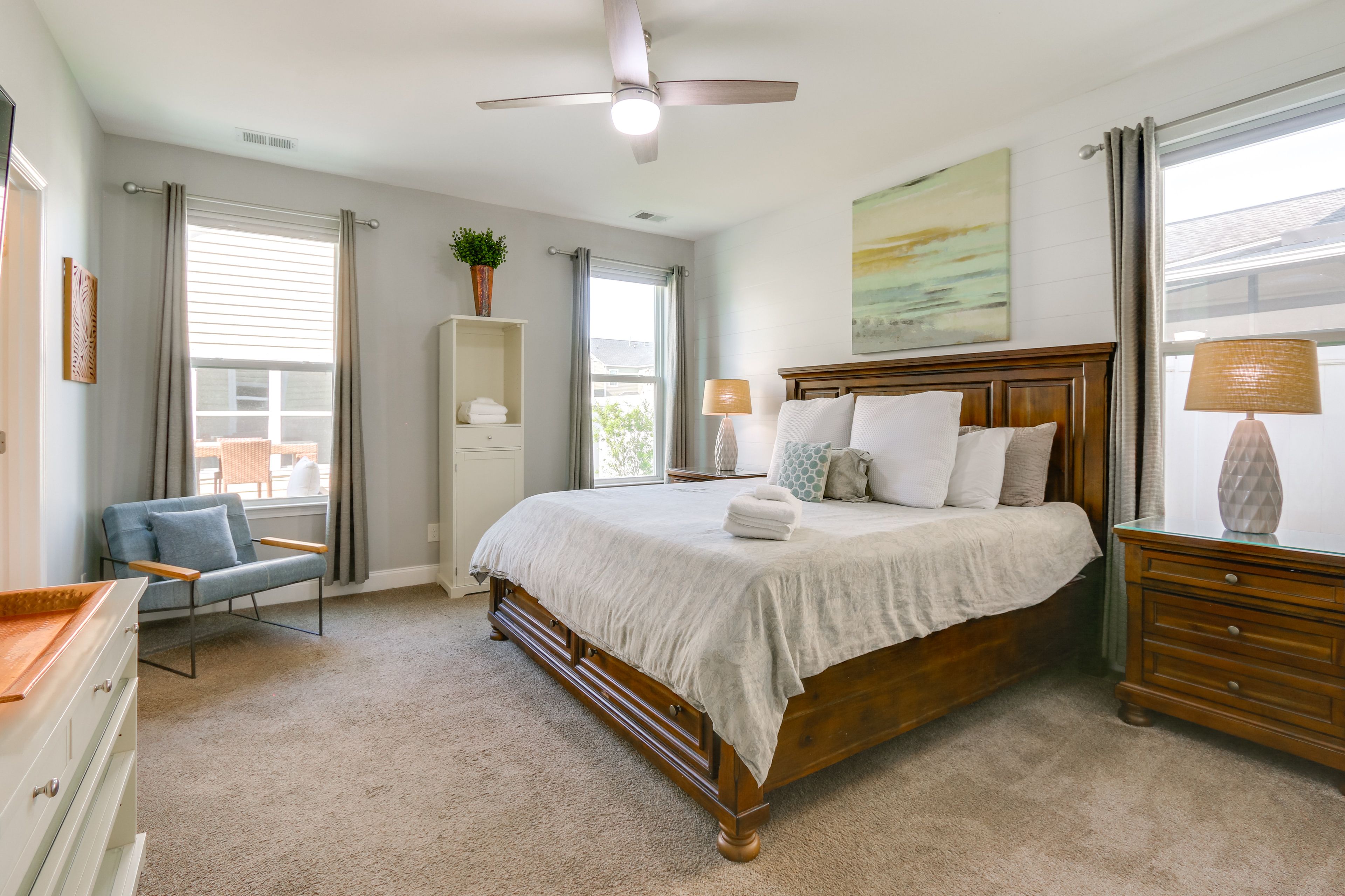 Bedroom 1 | King Bed | Linens Provided | En-Suite Bathroom