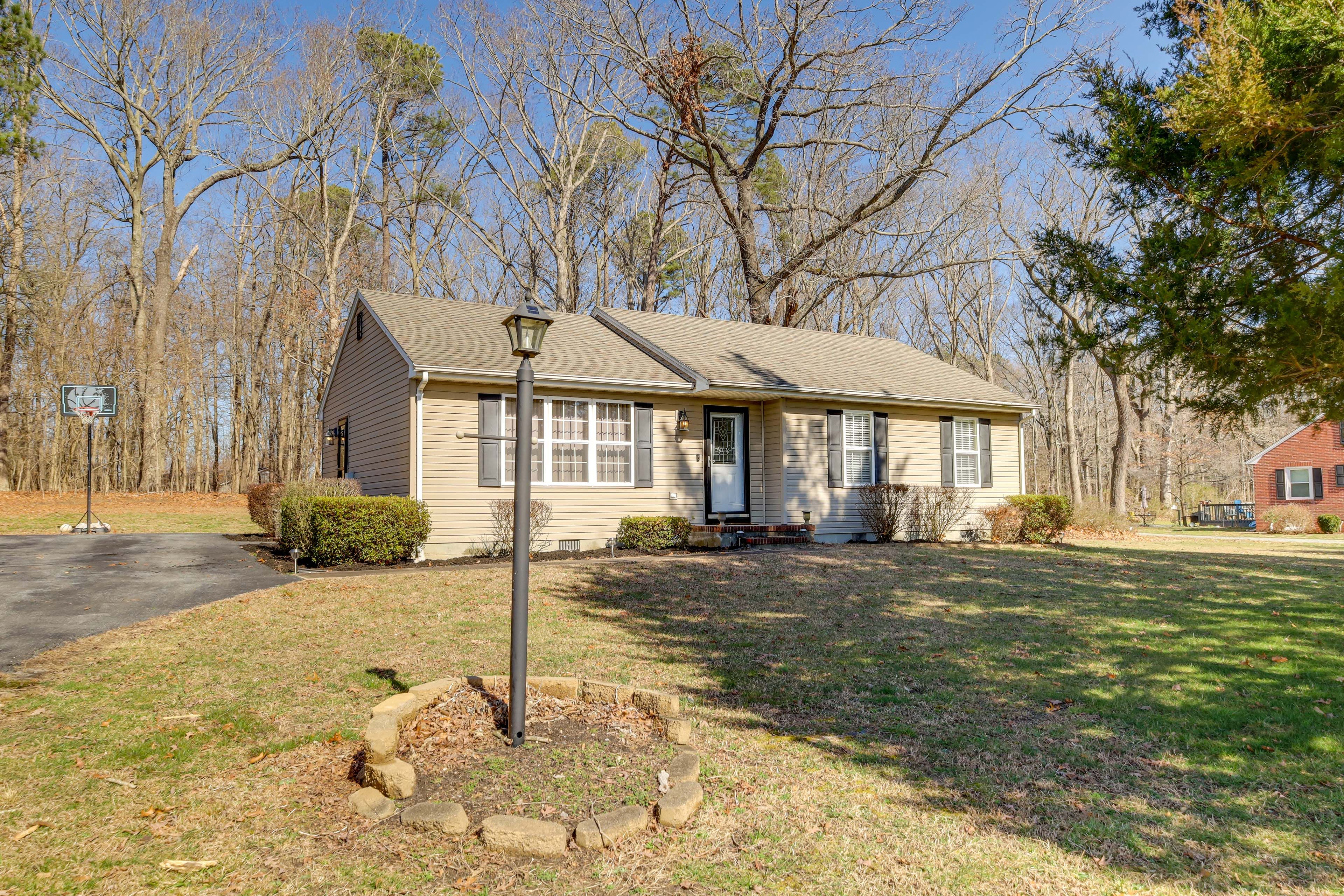 Delmar Vacation Rental | 2BR | 2BA | 1,800 Sq Ft | 3 Steps to Access