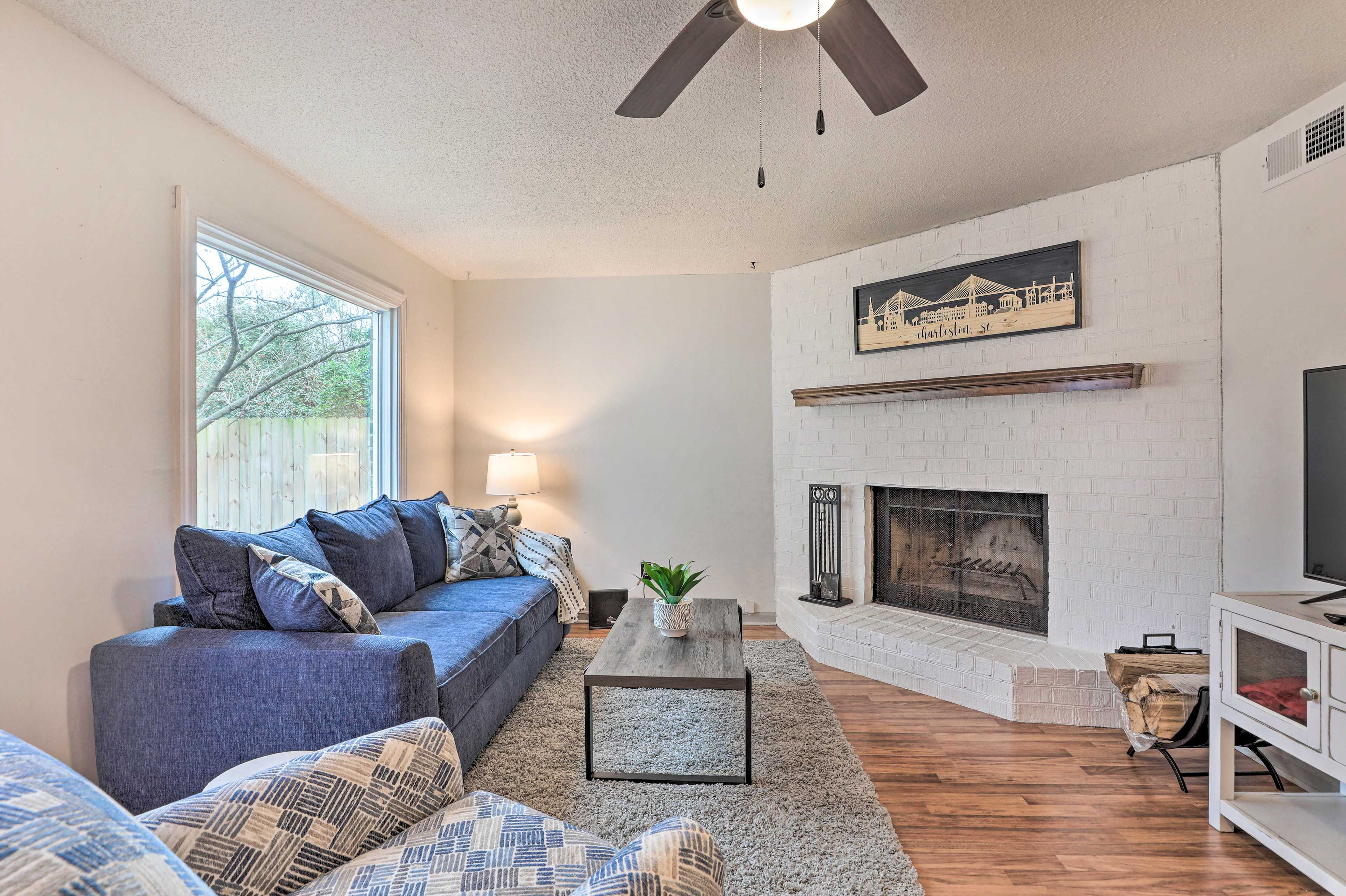 Living Room | Sleeper Sofa | 1st Floor | Central Air Conditioning