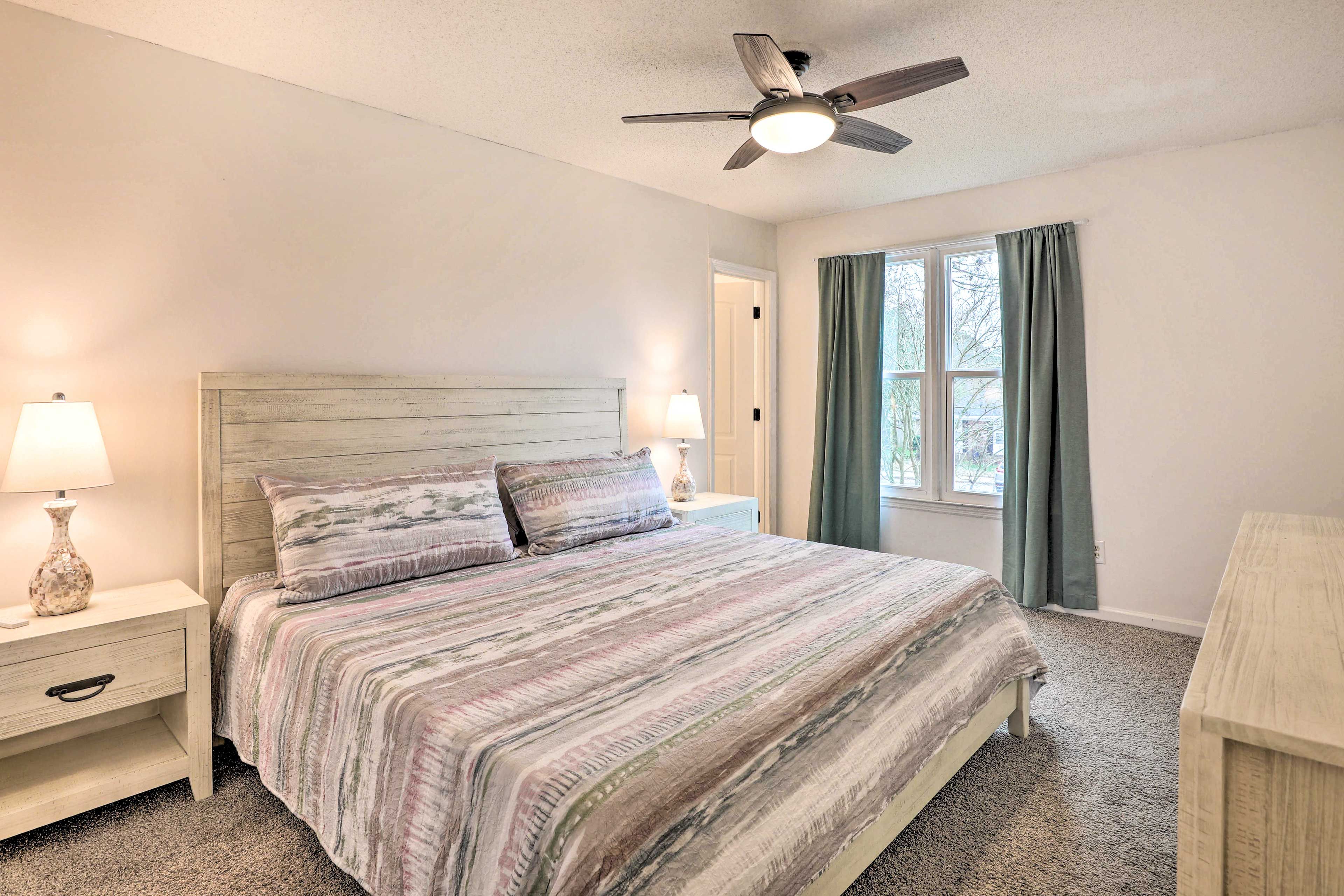 Bedroom 1 | King Bed | 2nd Floor | Stairs Required