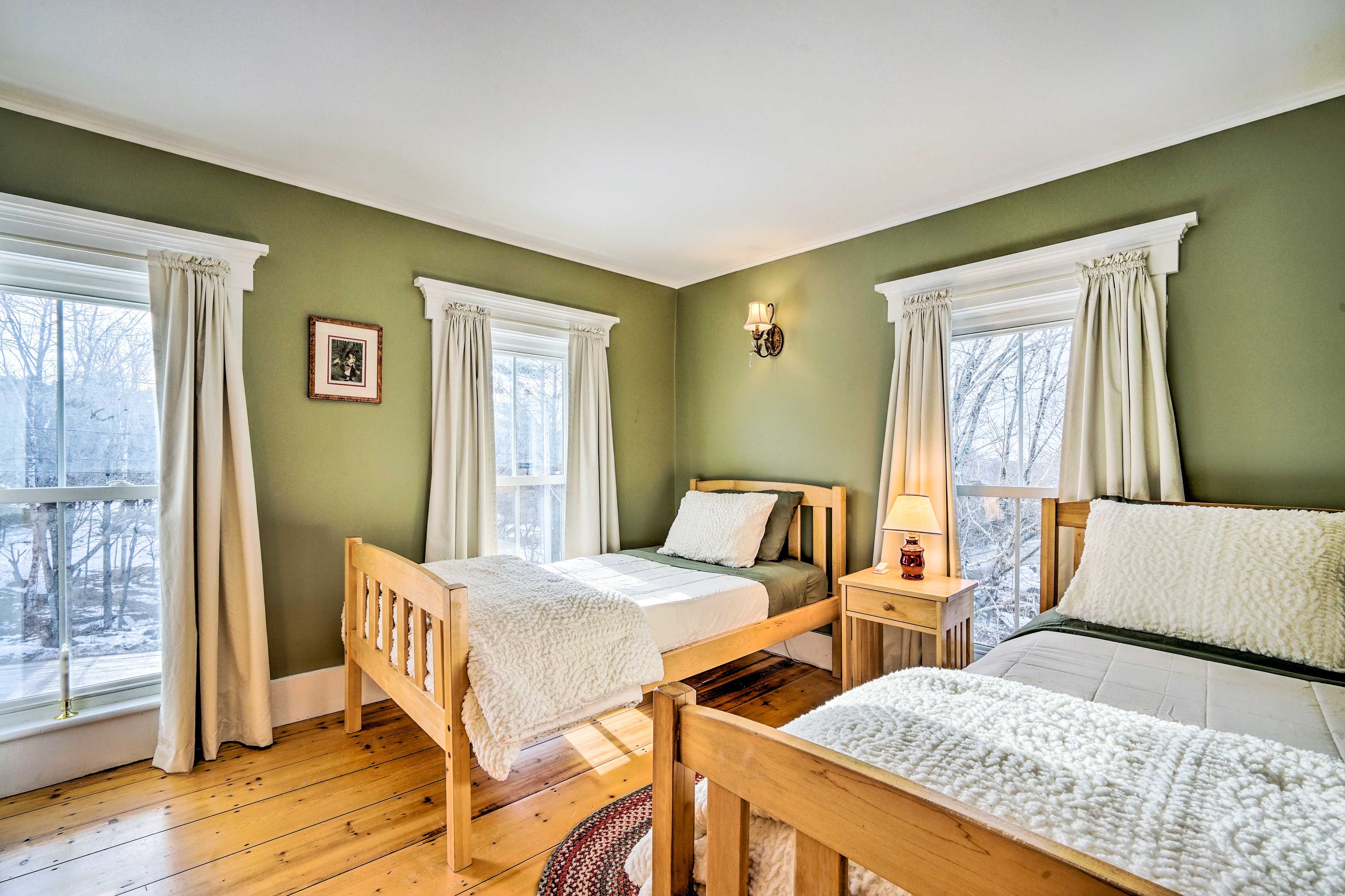 Bedroom 5 | 2 Twin Beds