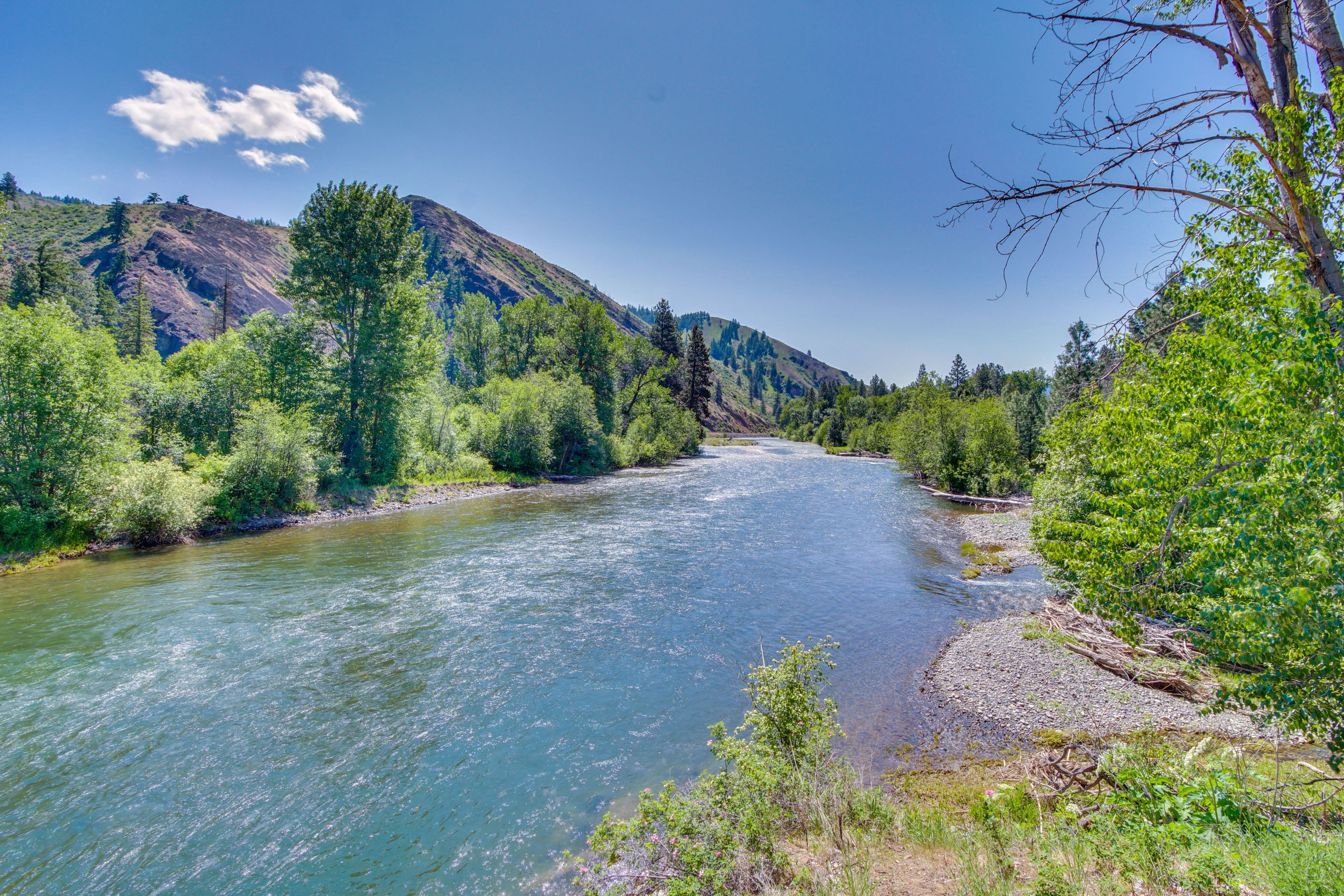 Naches River (Walking Distance) | Fly Fishing