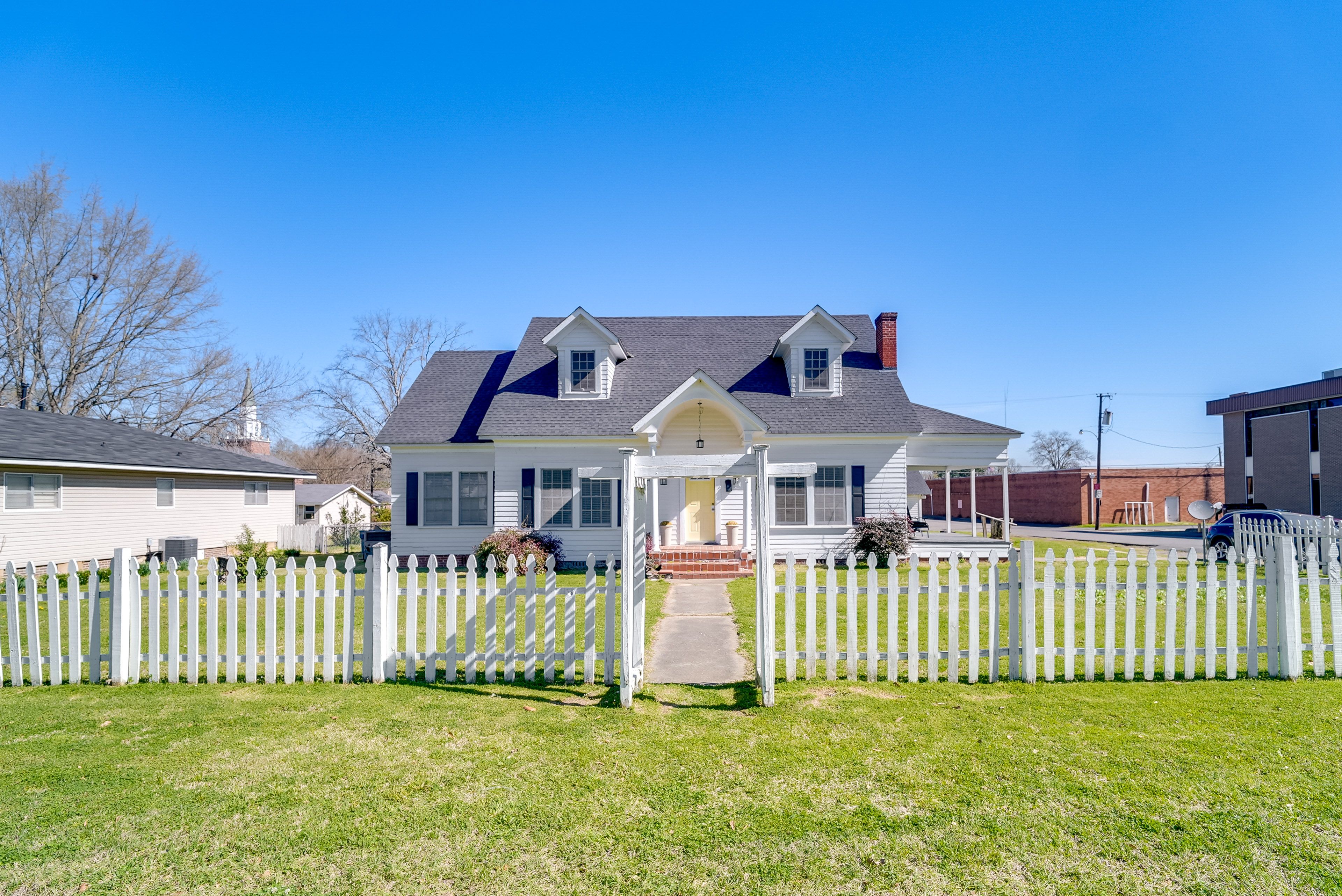 Vivian Vacation Rental | 2BR | 1BA | Stairs Required | 2,000 Sq Ft