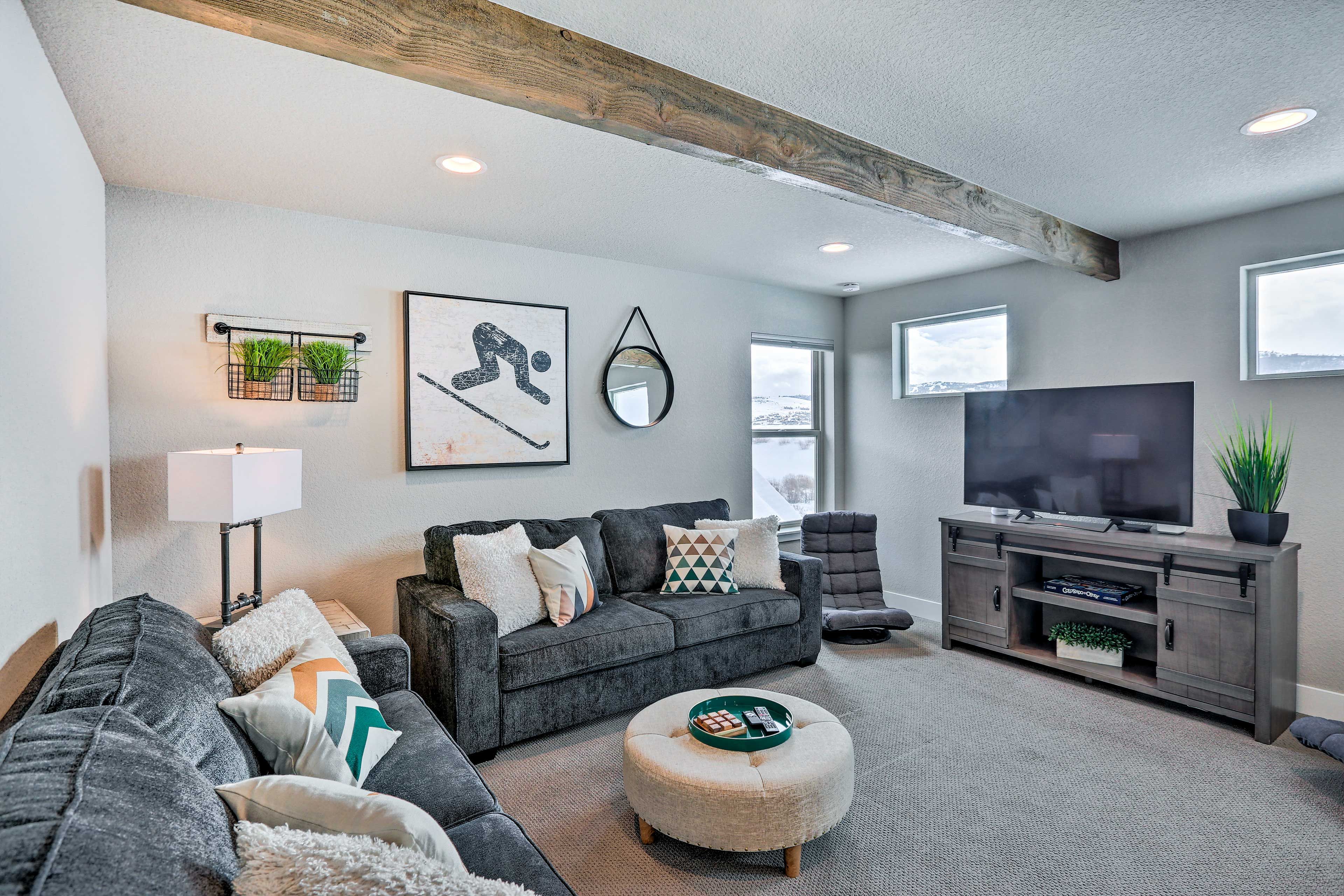 Loft | Queen Sleeper Sofa | 2nd Floor