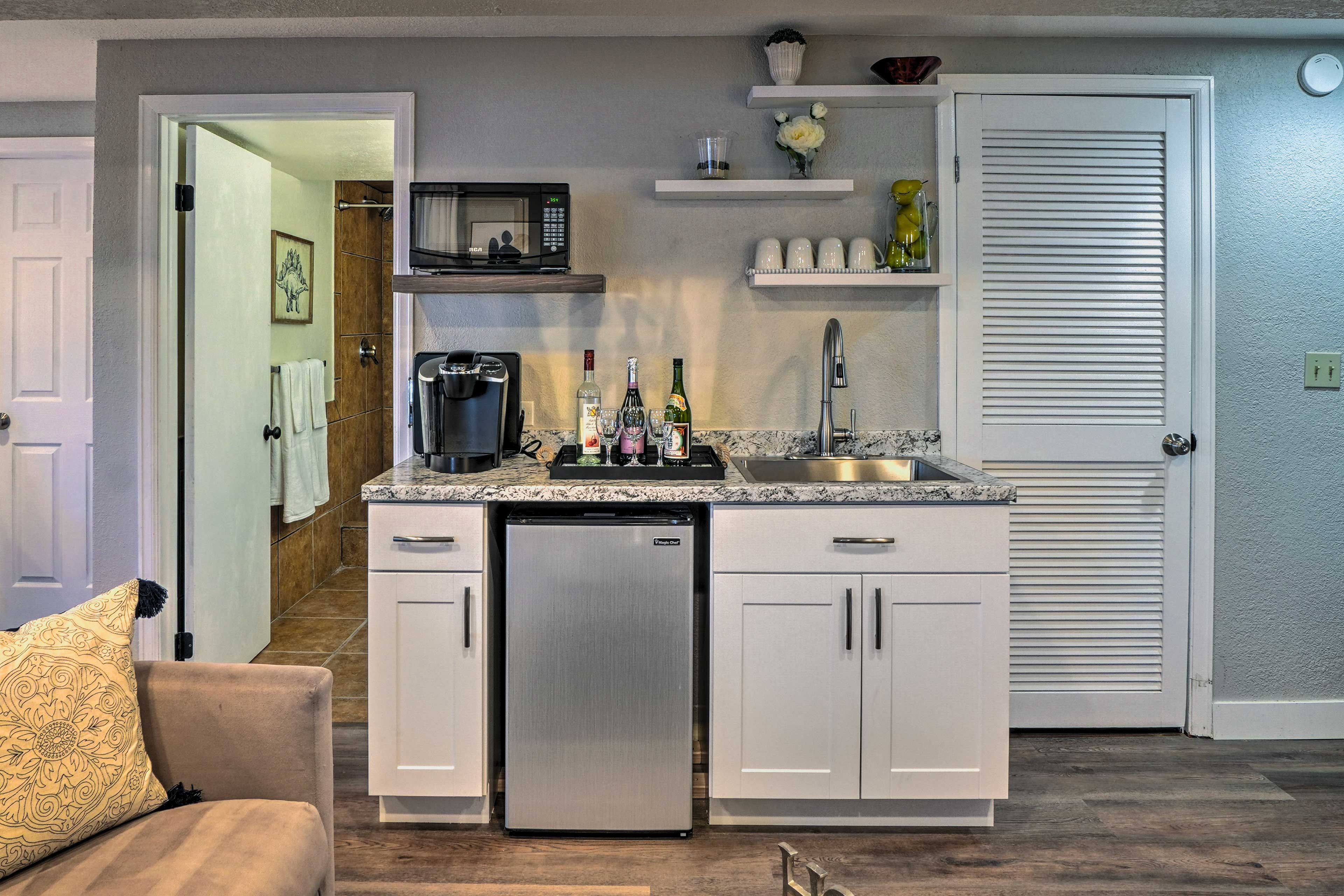 Kitchenette | Cooking Basics | Keurig Coffee Maker