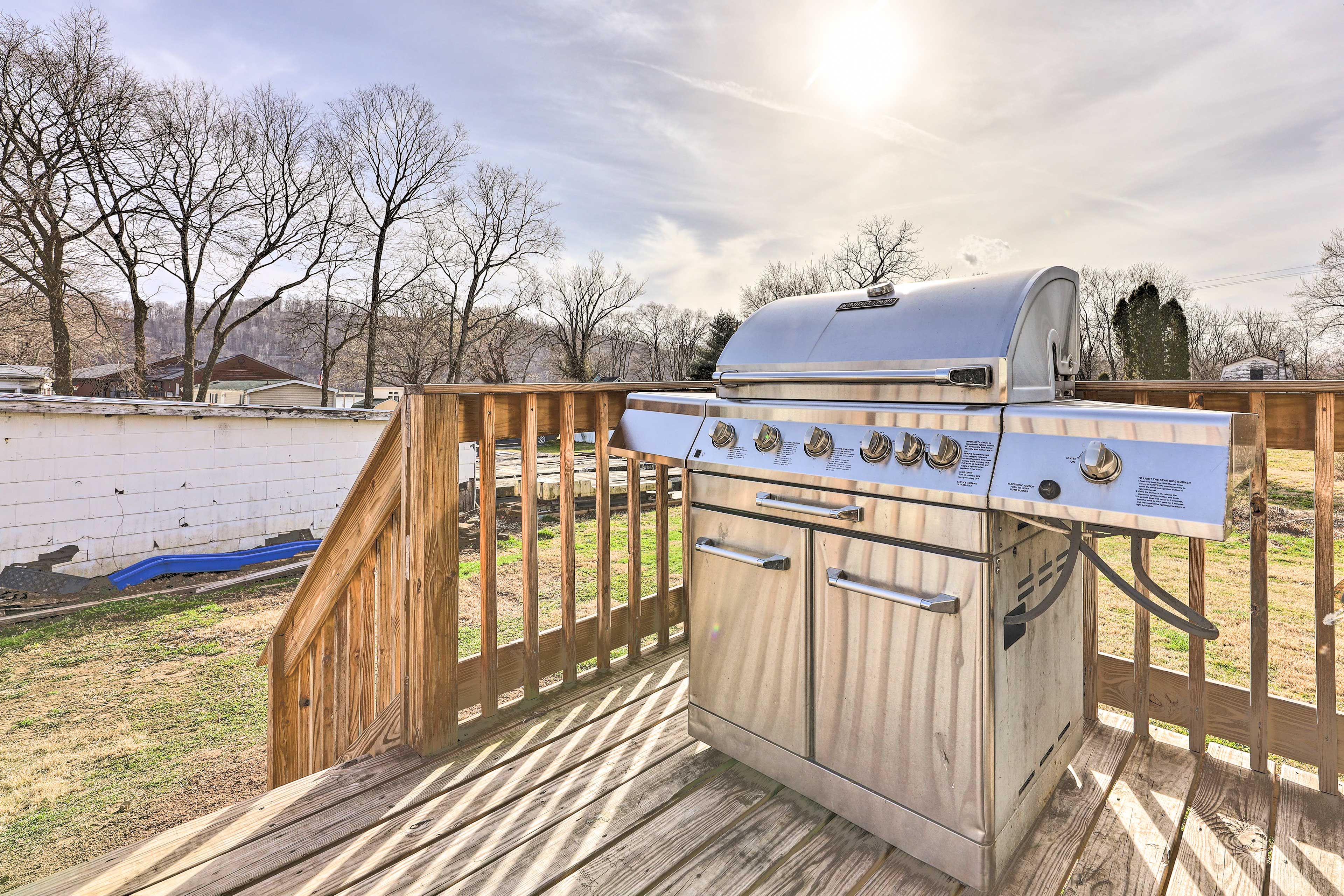 Deck | Gas Grill