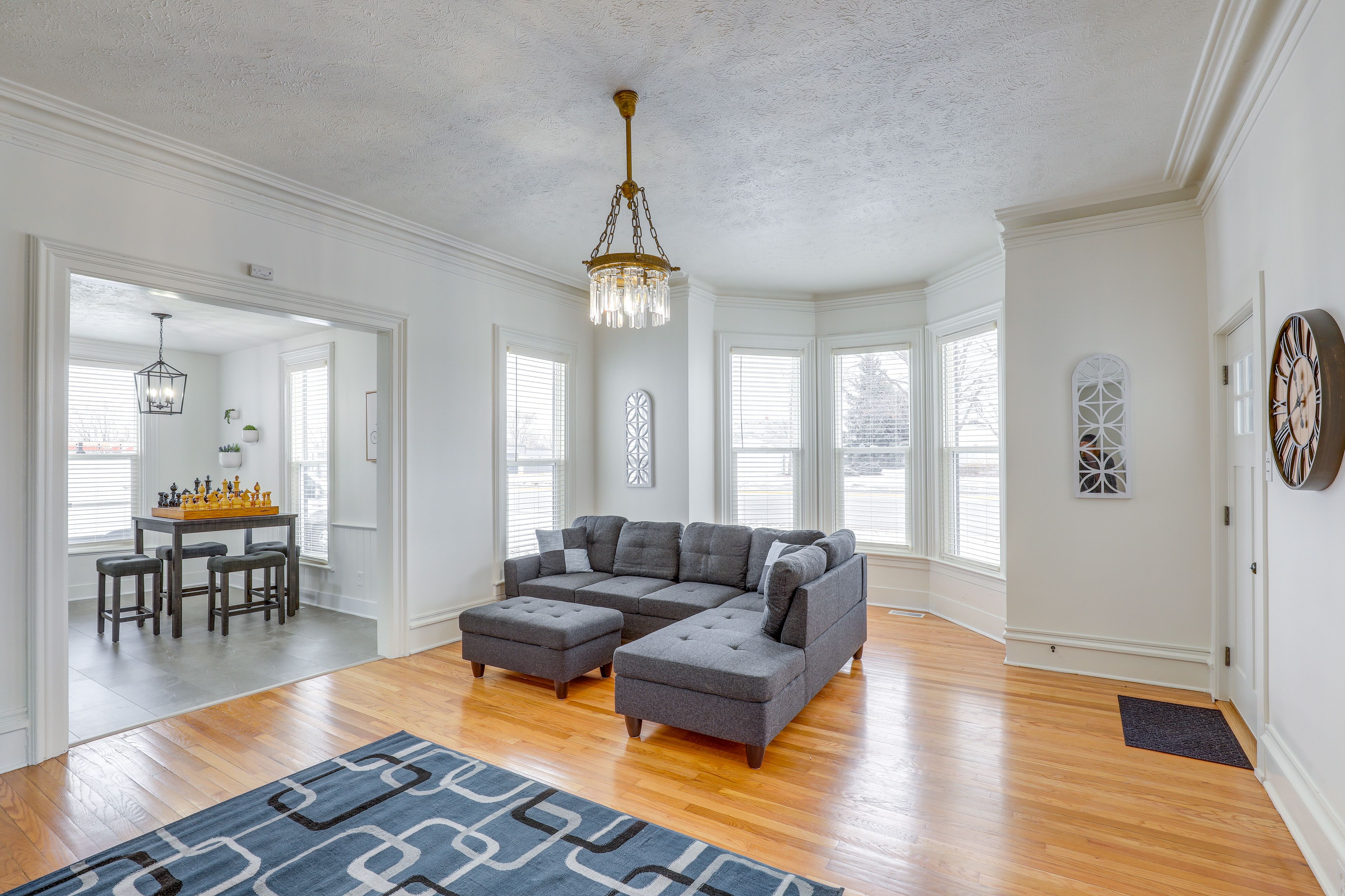 Living Room | 1st Floor | Dog Friendly w/ Fee | Smart TV | Free WiFi
