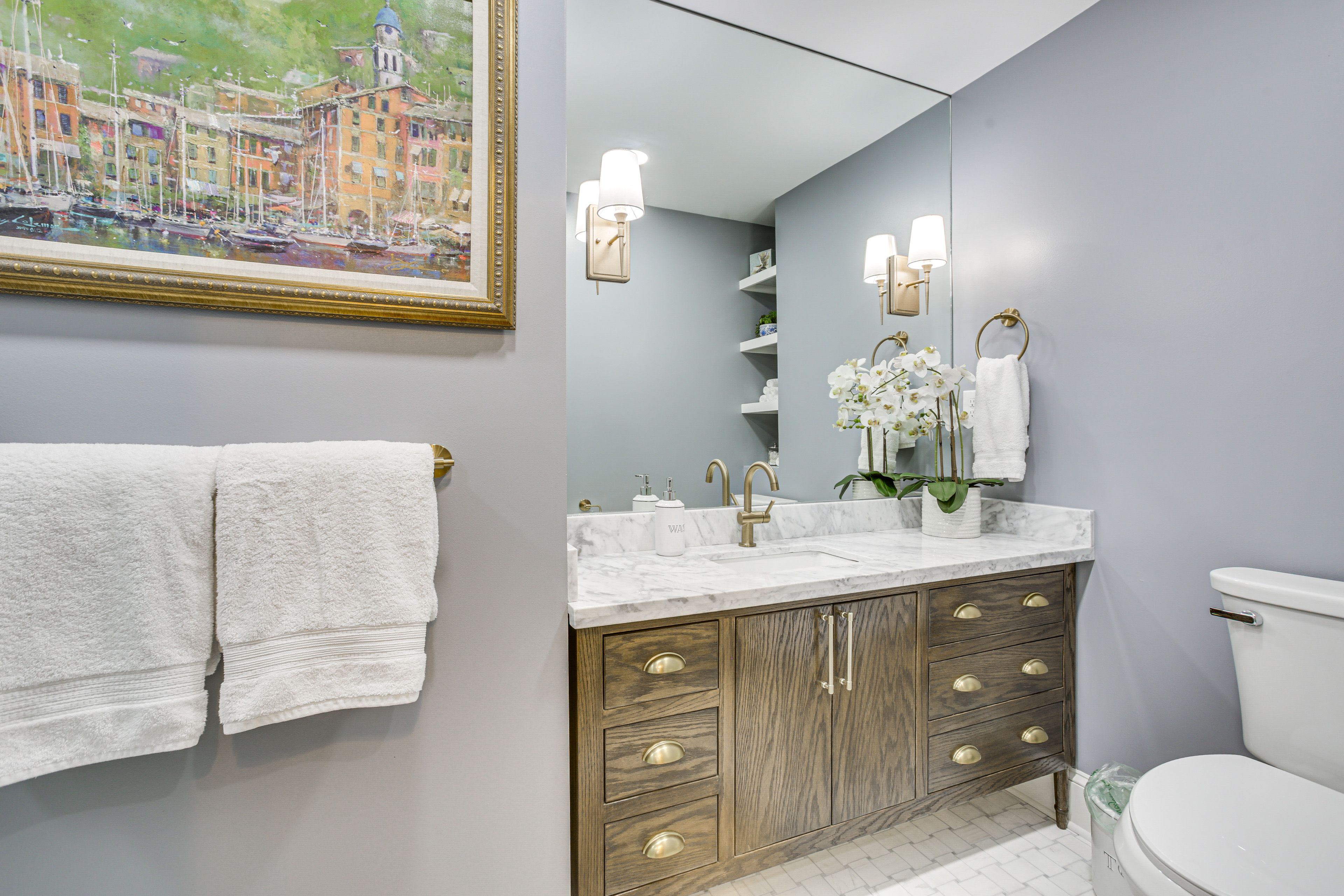 Full Bathroom