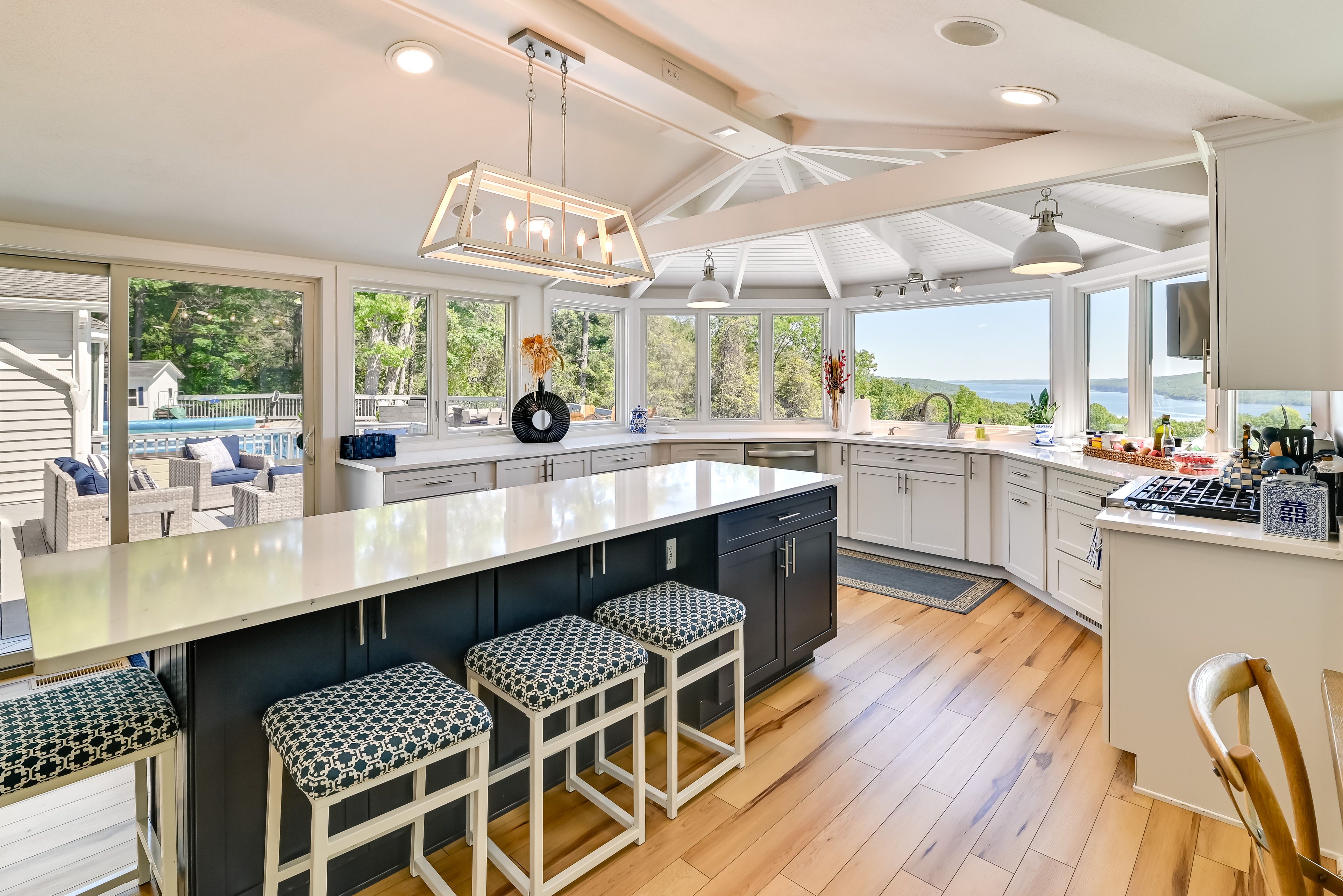 Kitchen | Cooking Basics | Coffee Maker | Paper Towels/Trash Bags Provided