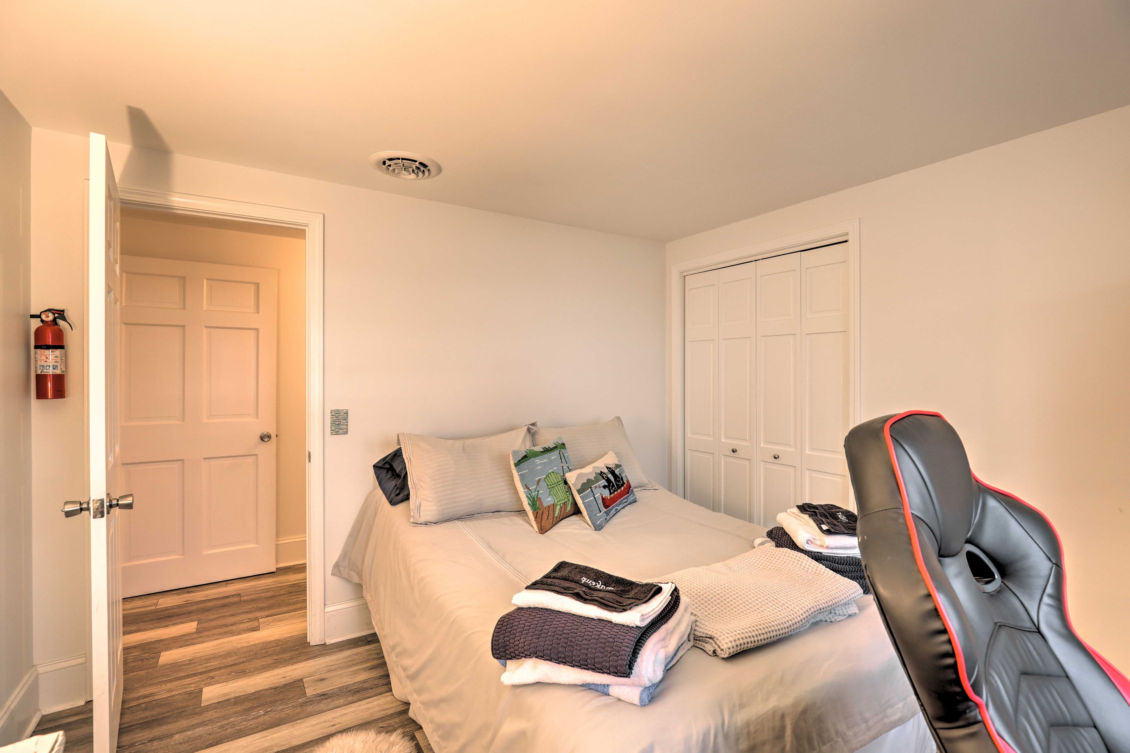 Bedroom 6 | Full Bed