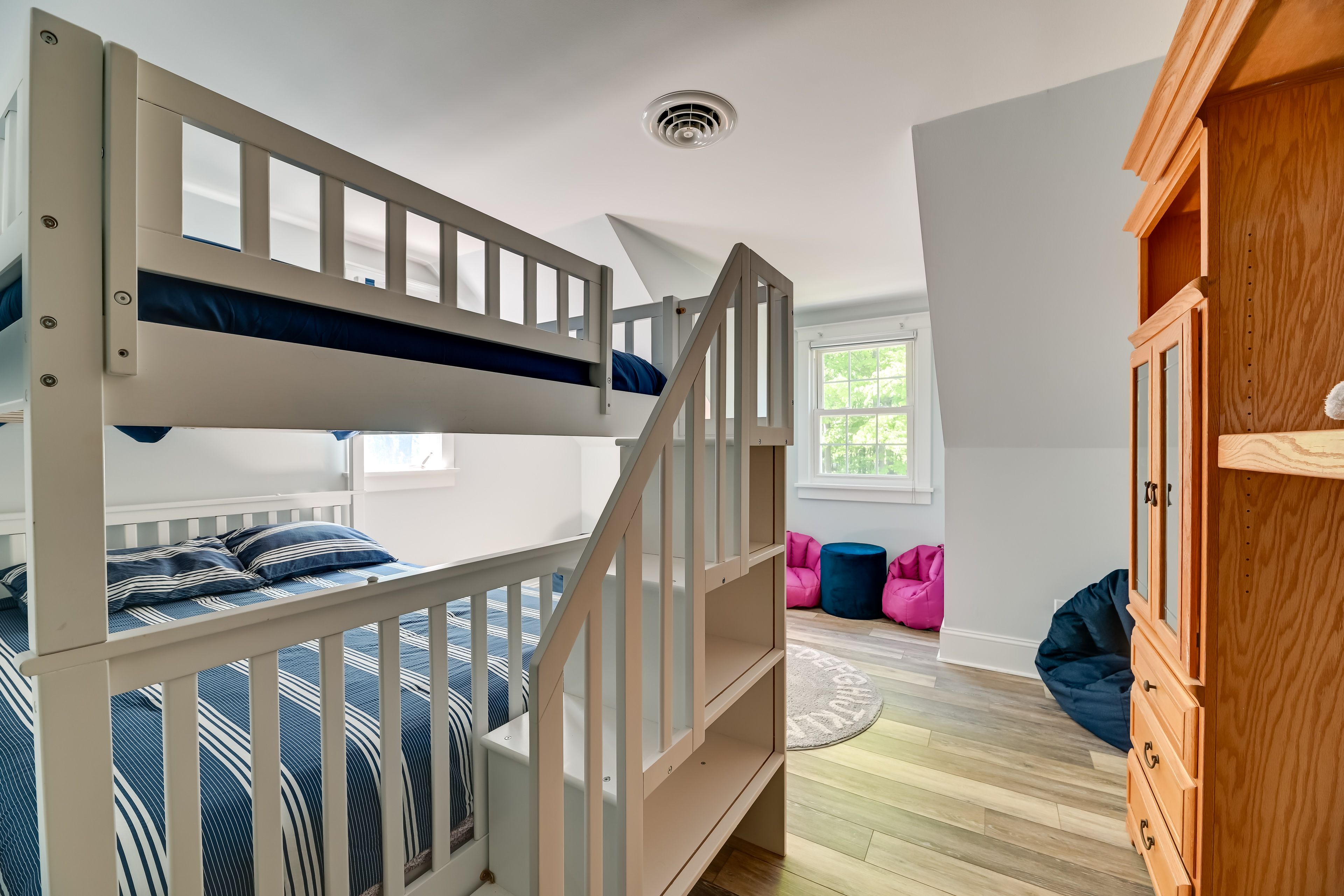 Bedroom 7 | Queen Bunk Bed