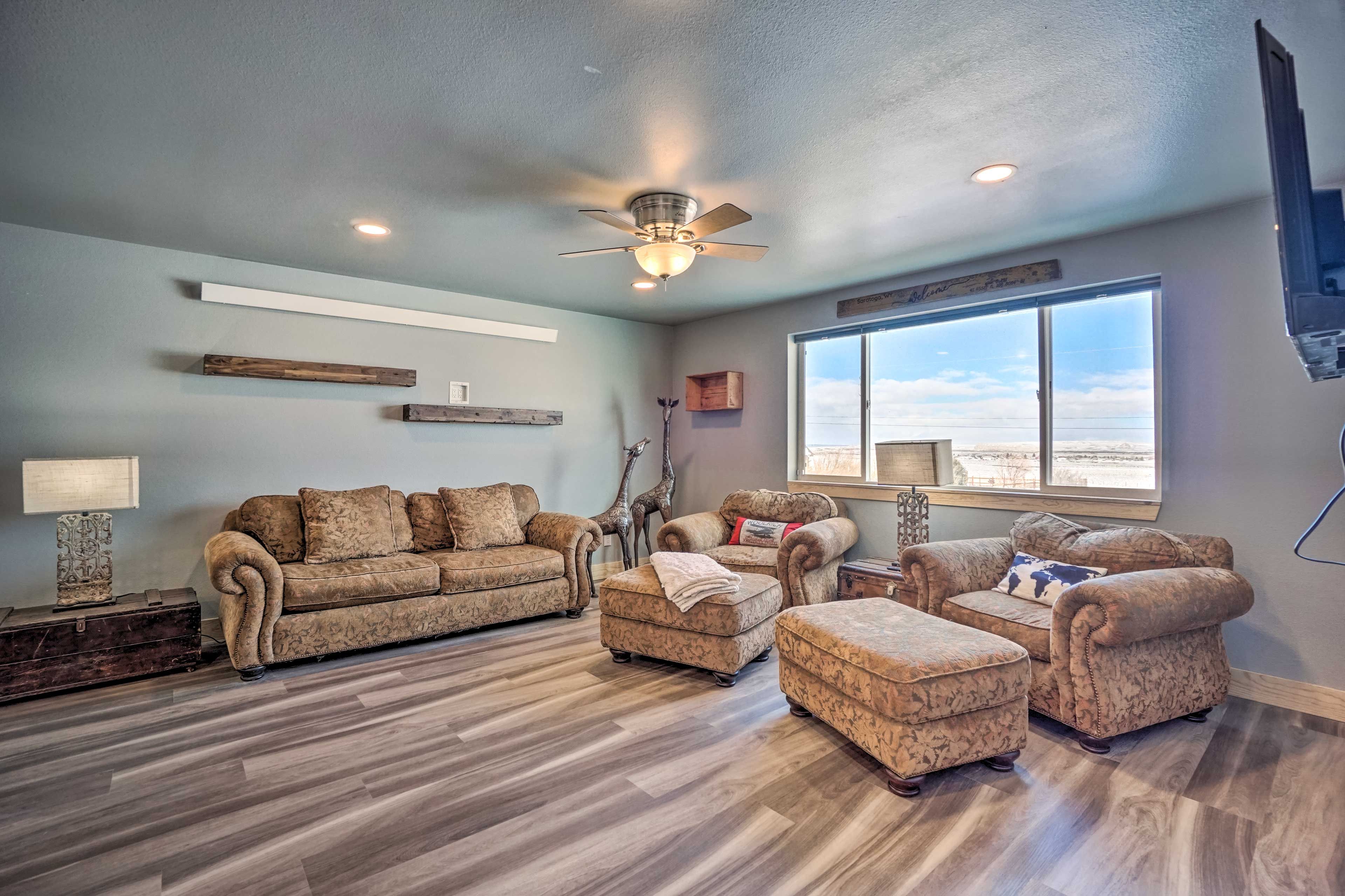 Saratoga Vacation Rental | 3BR | 2BA | Stairs Required to Access | 1,000 Sq Ft