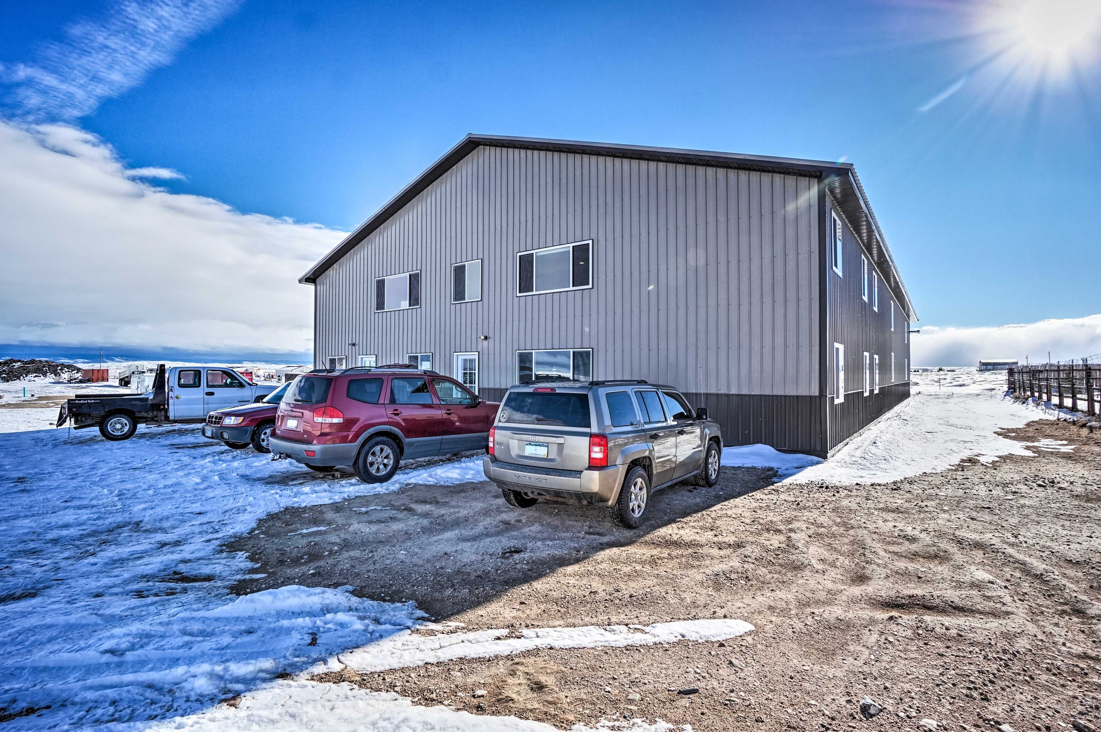 Parking | Driveway (2 Vehicles) | RV & Trailer Parking Available