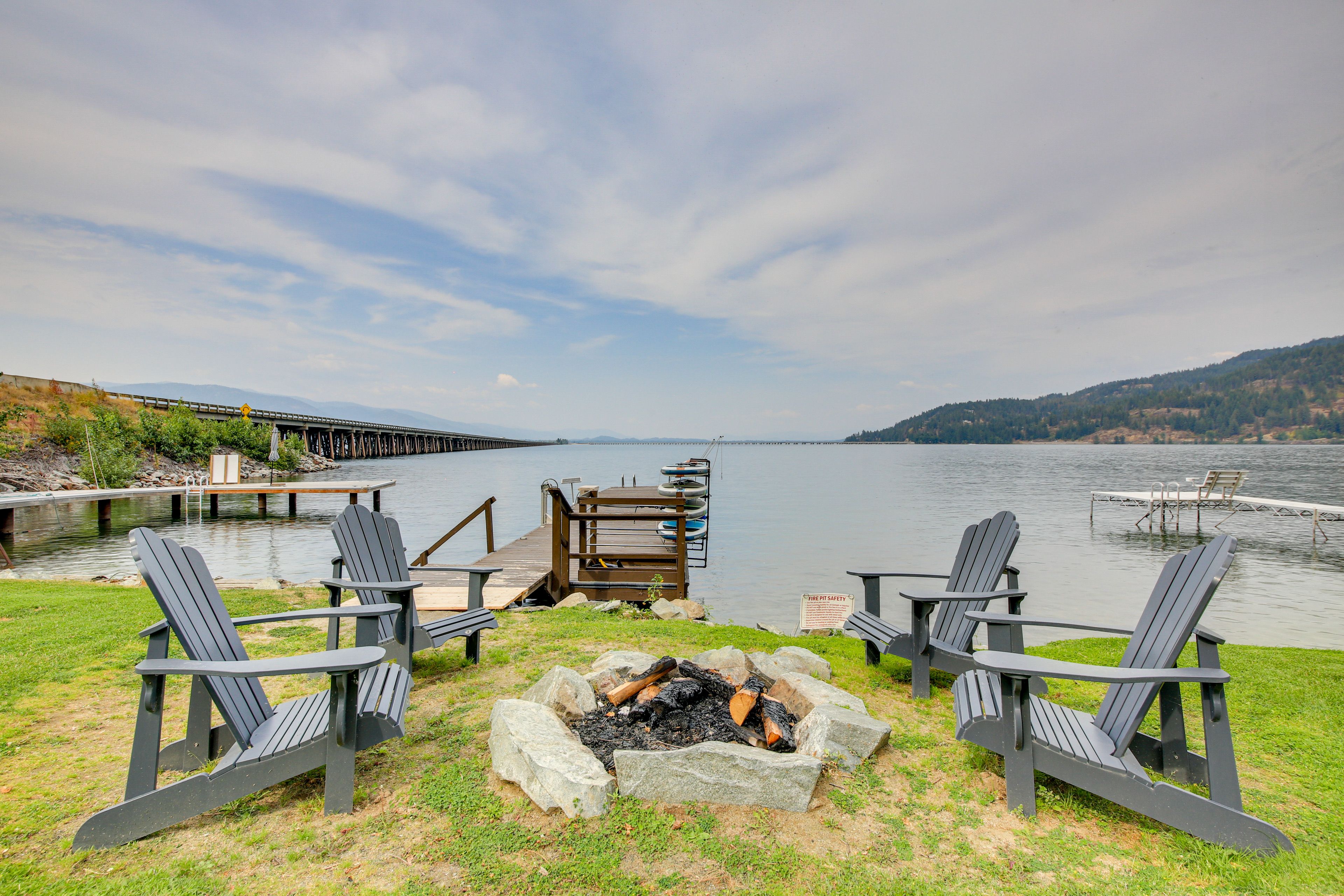 Waterfront Yard | Fire Pit | Dock