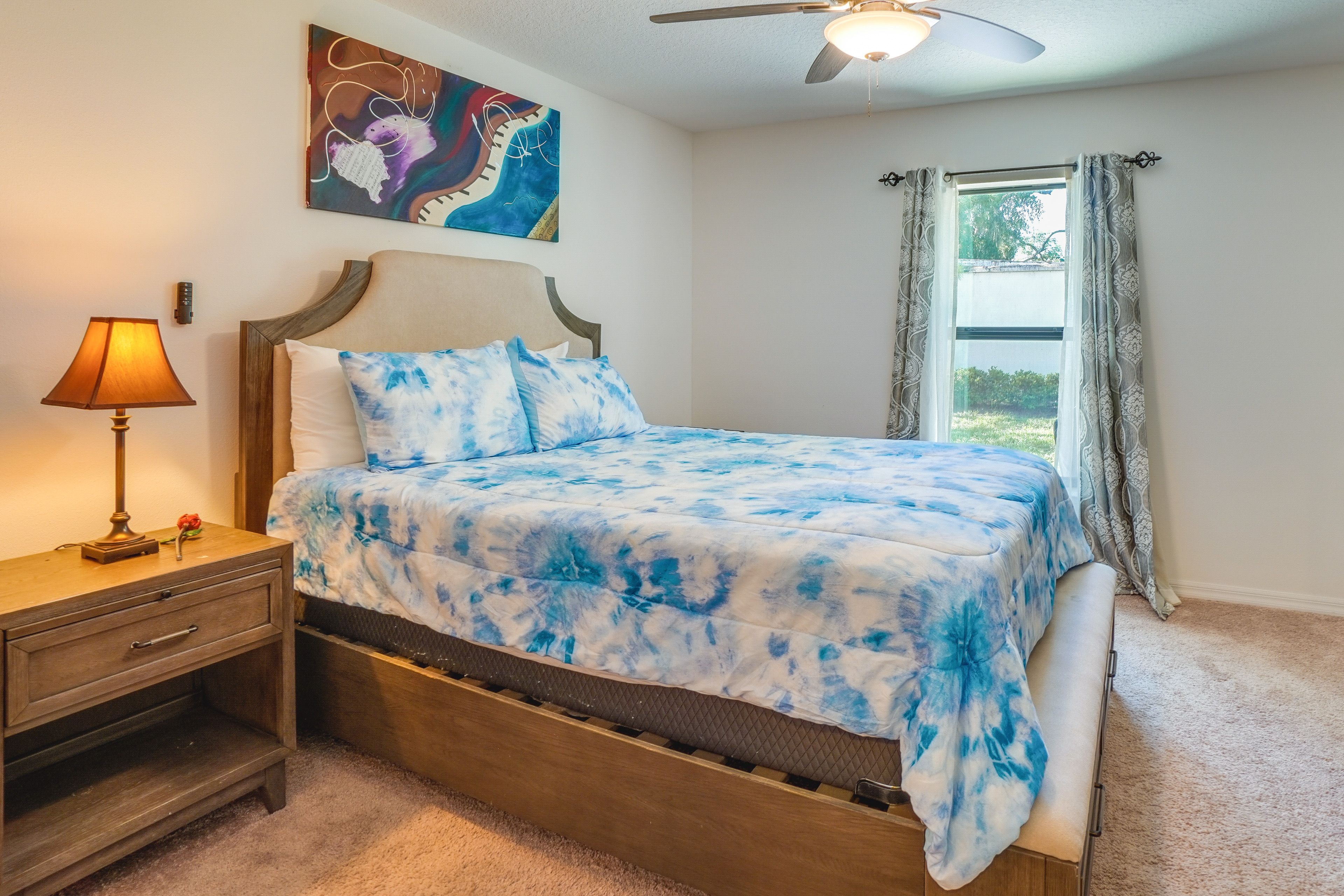 Bedroom 1 | Queen Bed | En-Suite Bathroom