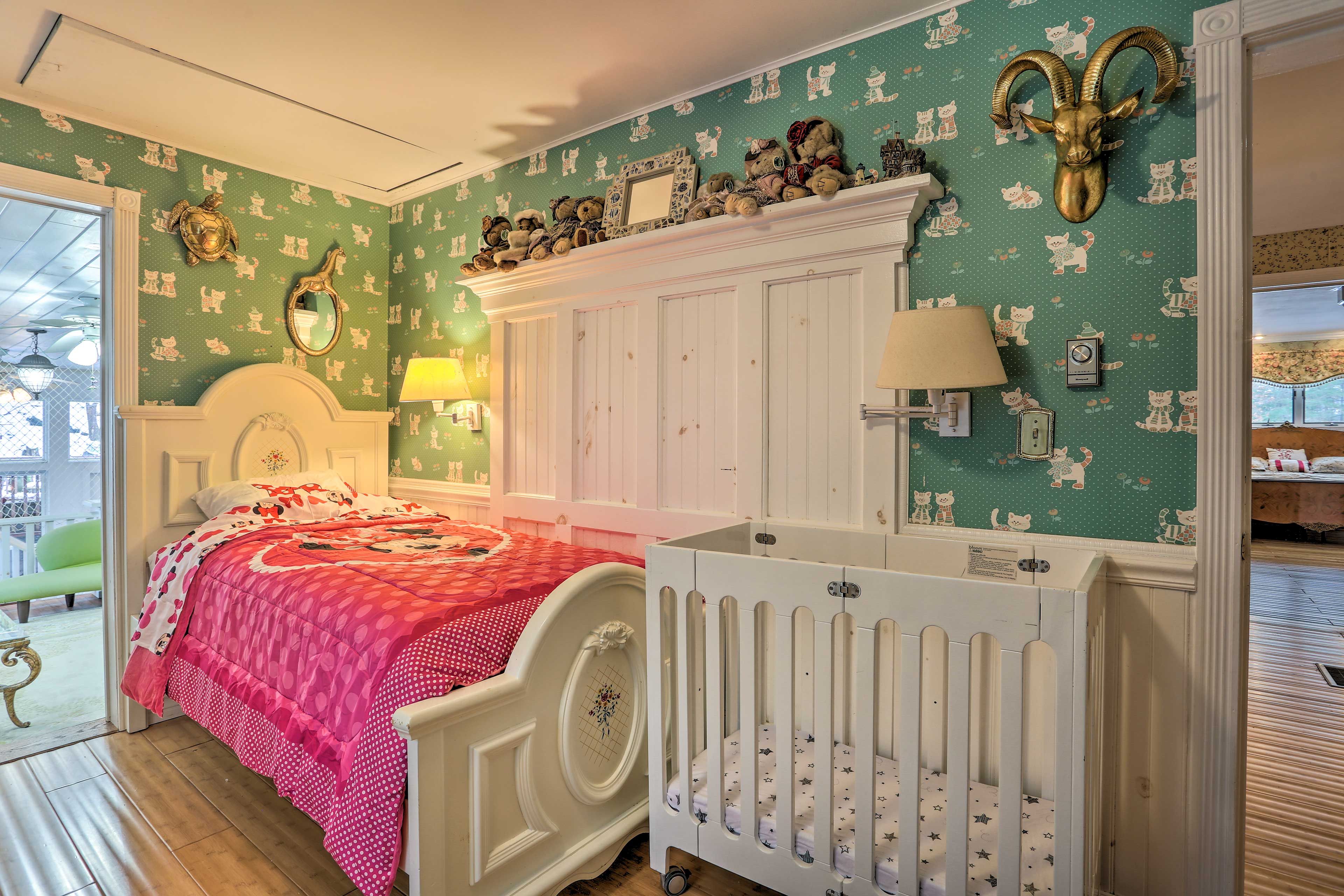 Bedroom 5 | 2nd Floor | Twin Bed | Crib