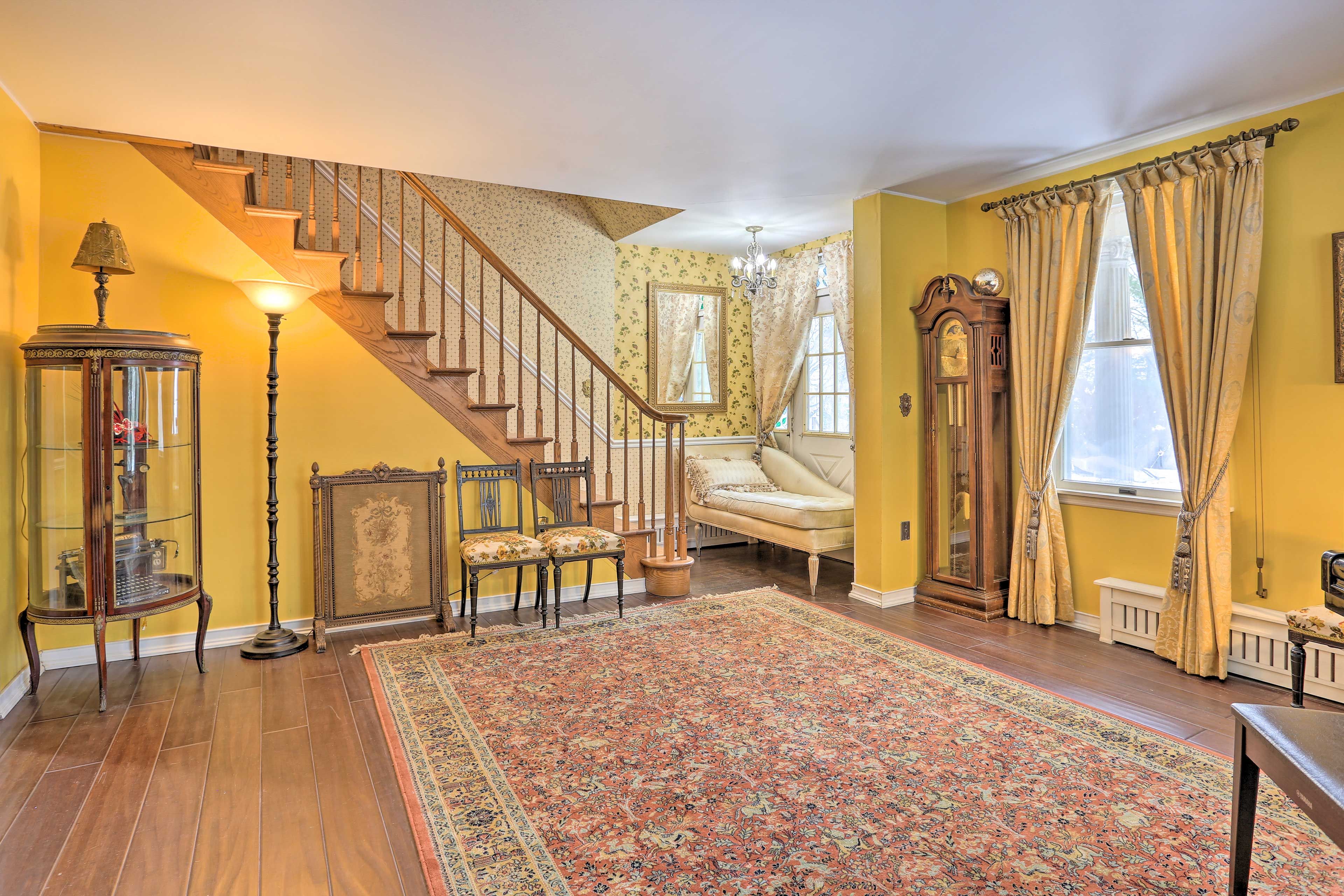 Sitting Room | 1st Floor