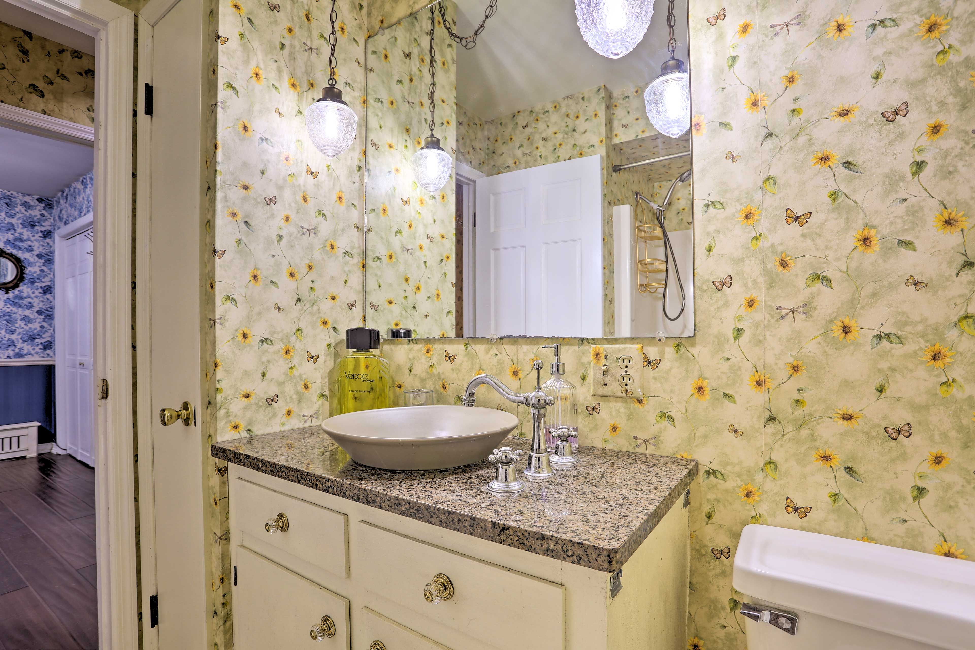 Full Bathroom