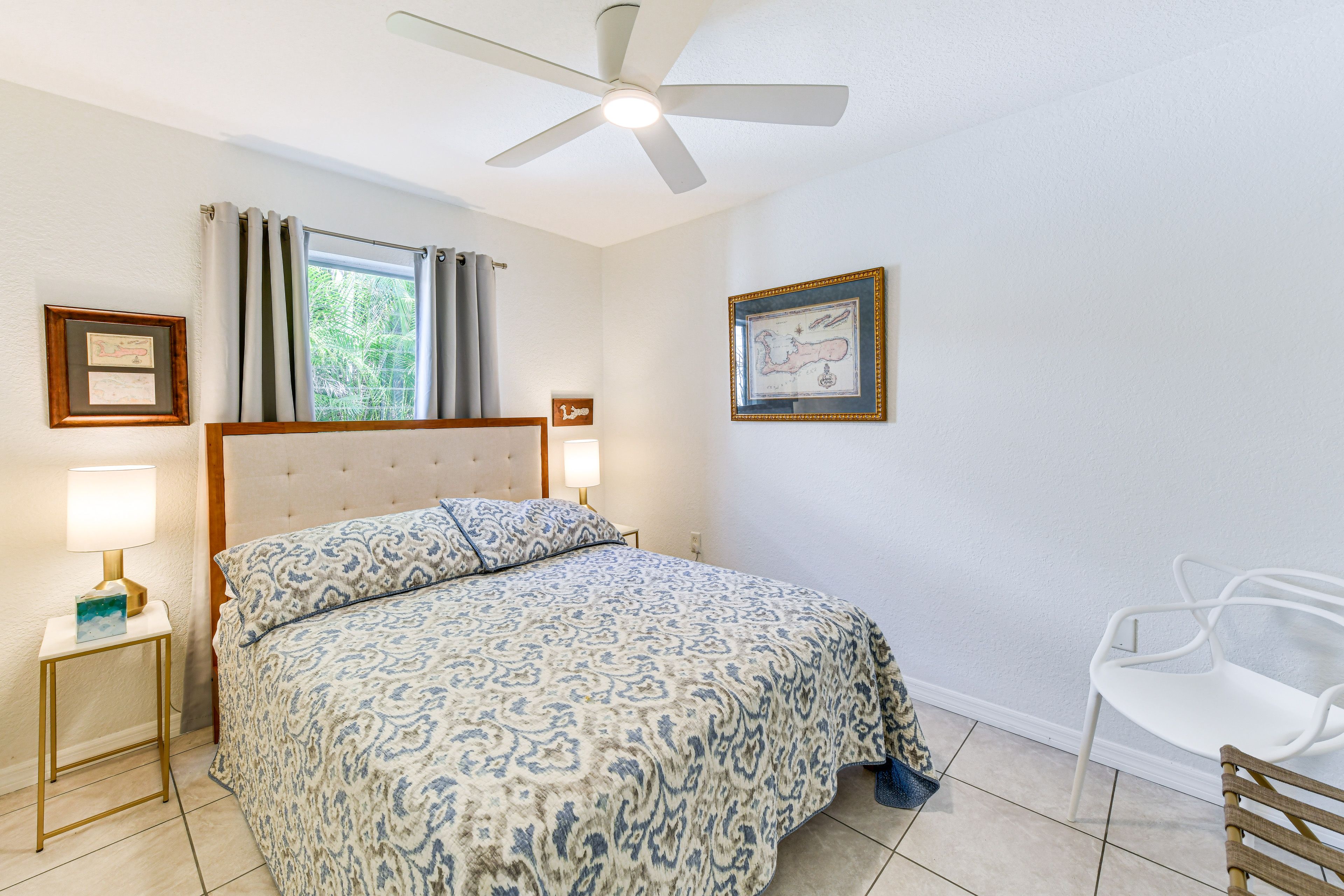 Bedroom 3 | Queen Bed