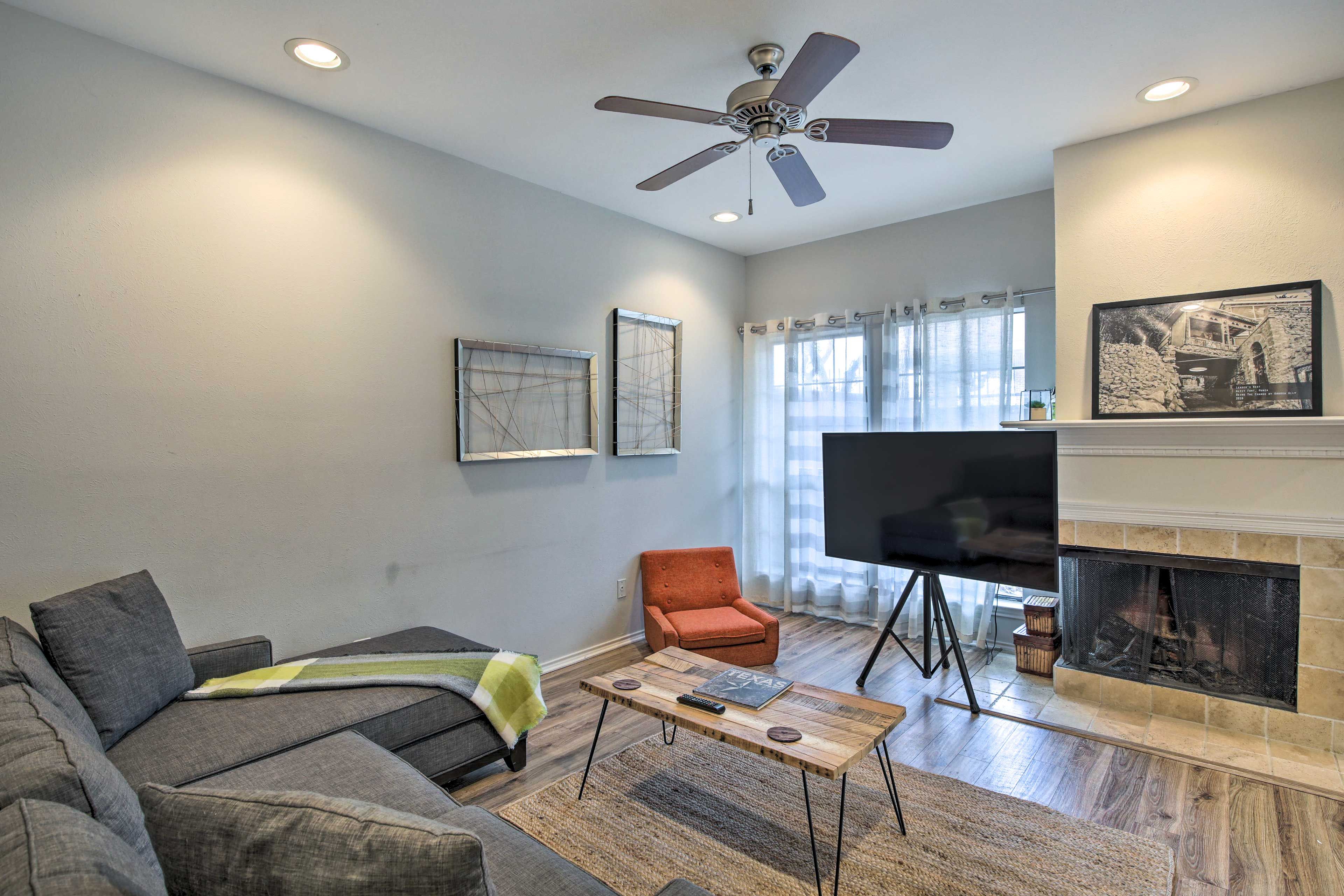 Dallas Vacation Rental | 1BR | 1.5BA | Step-Free Access | 955 Sq Ft
