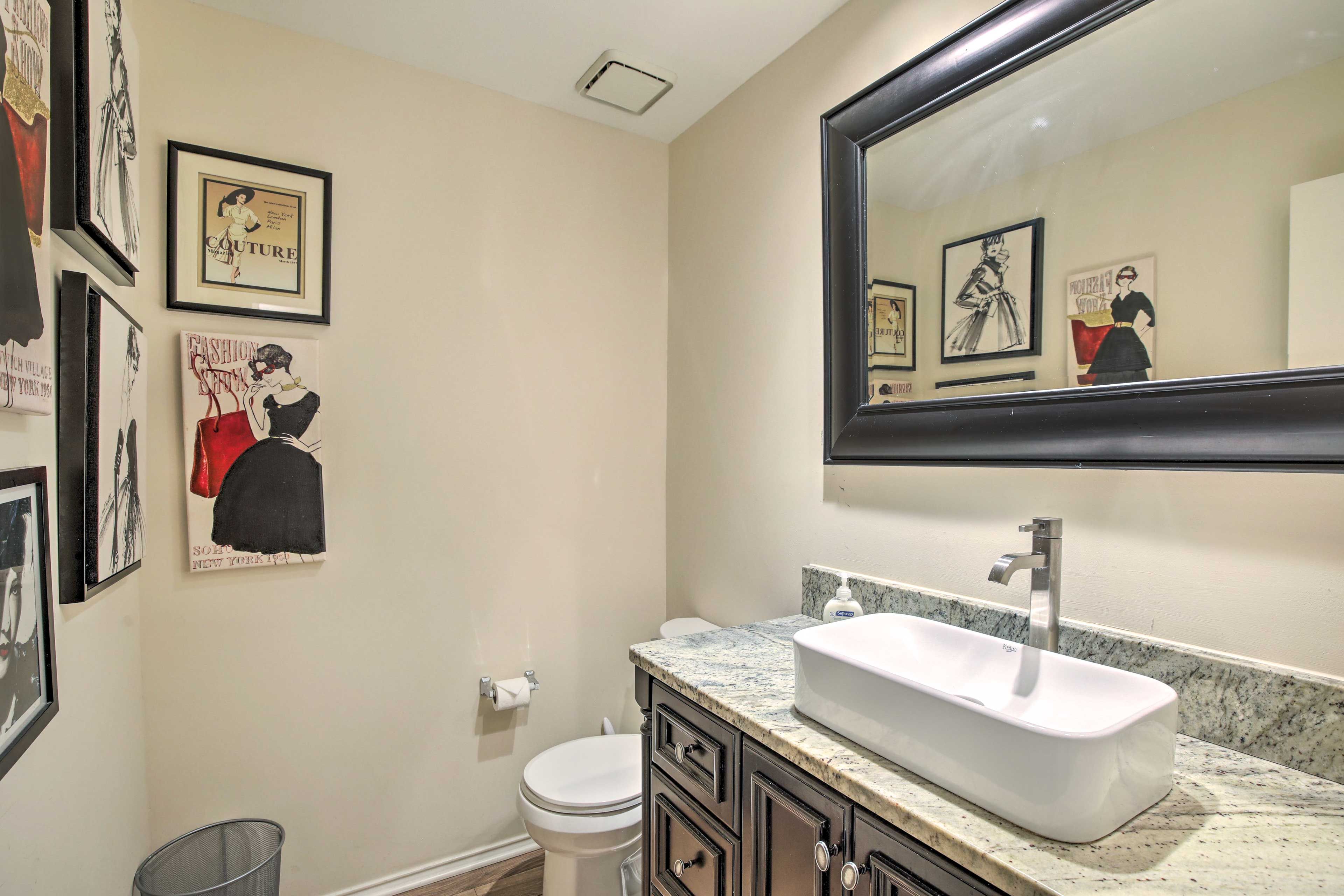Half Bathroom | Main Level