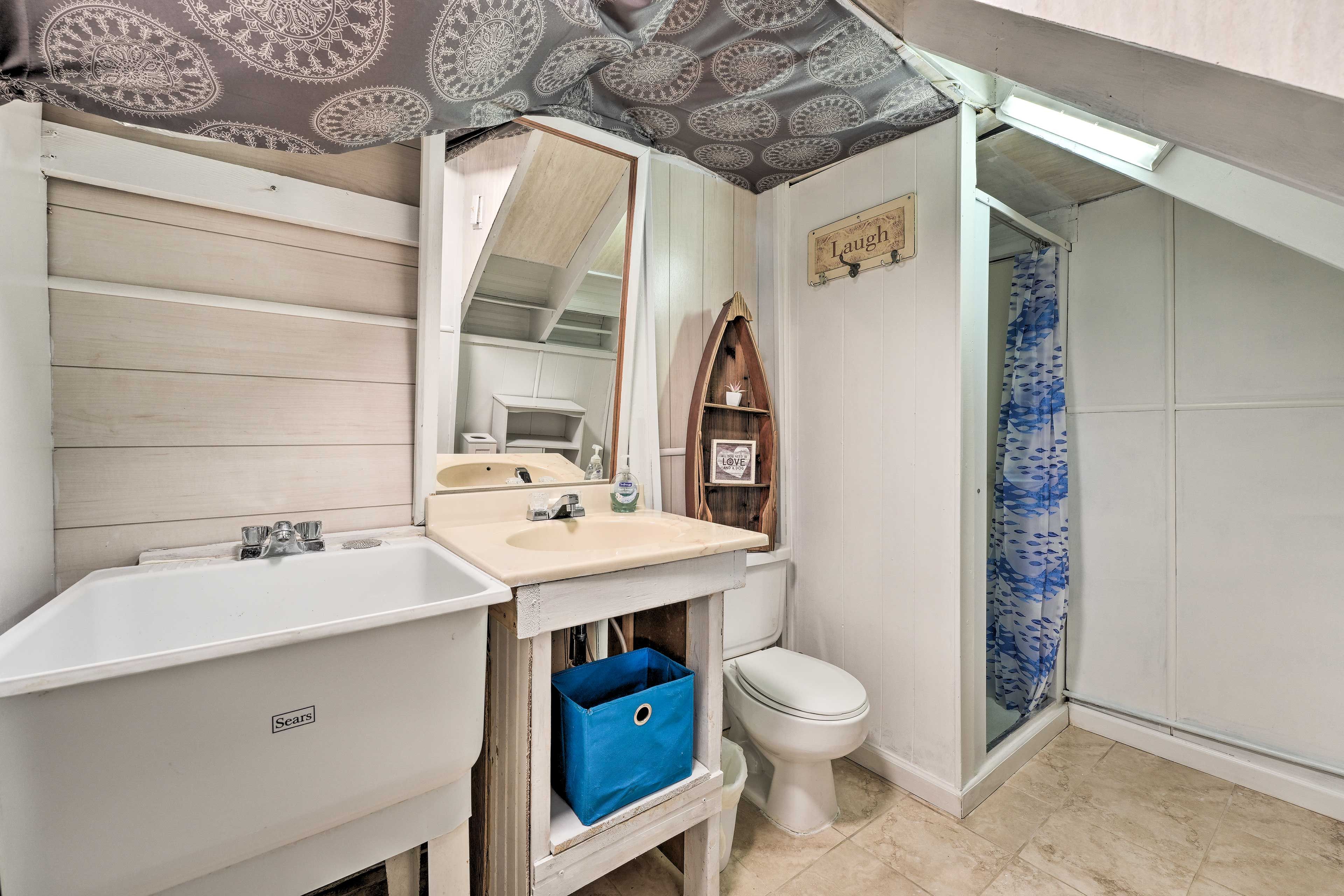 Full Bathroom