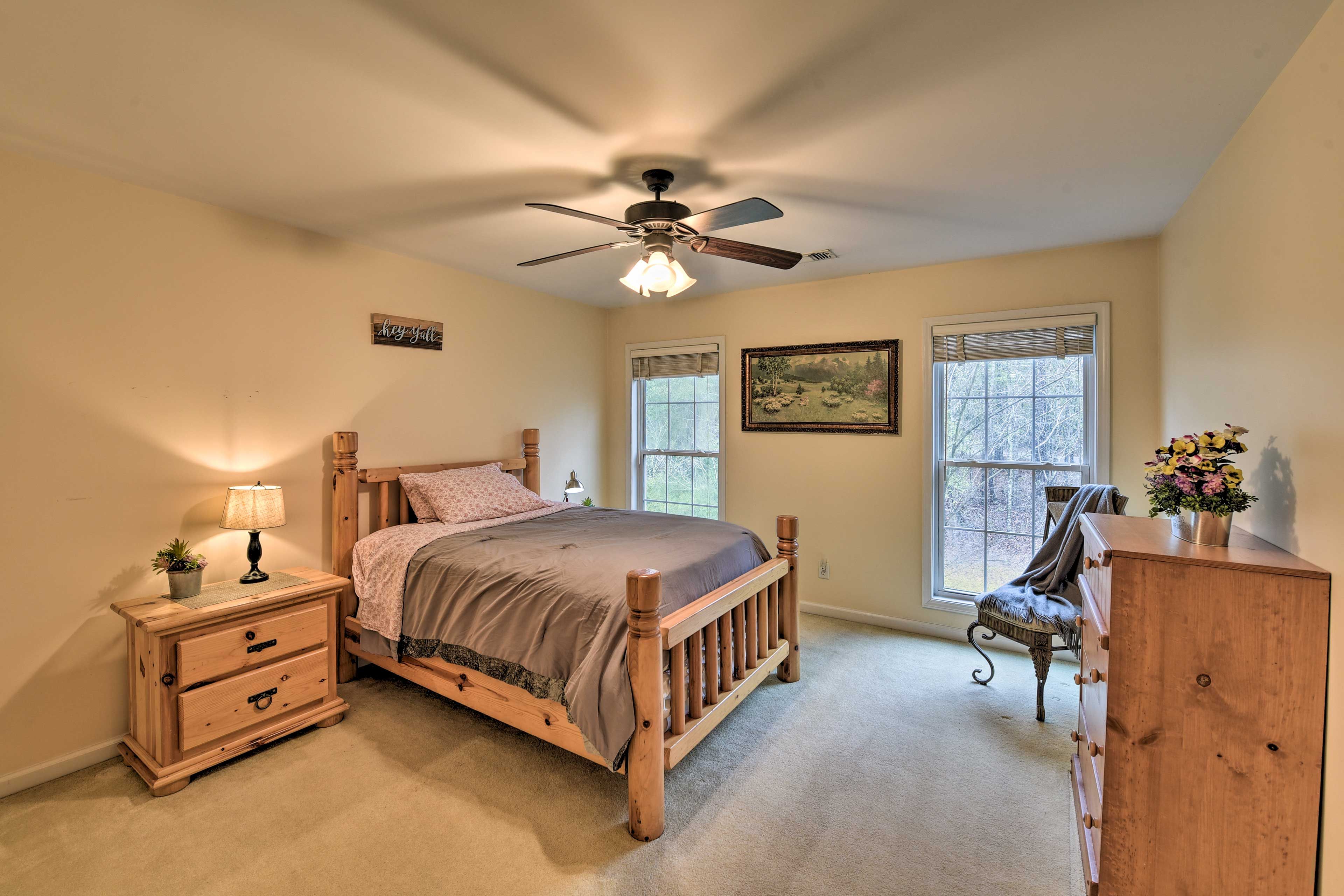 Bedroom 2 | Full Bed | Pack 'n Play Provided | 2nd Floor