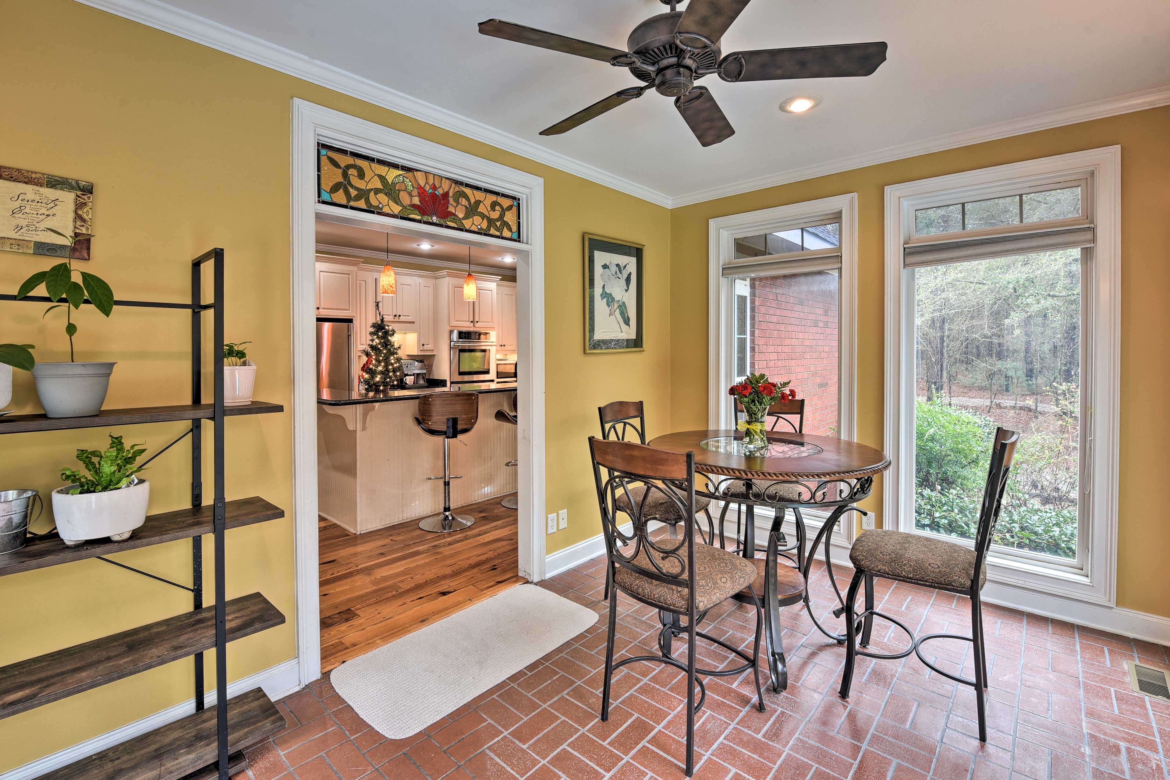 Breakfast Nook | High Chair | 1st Floor
