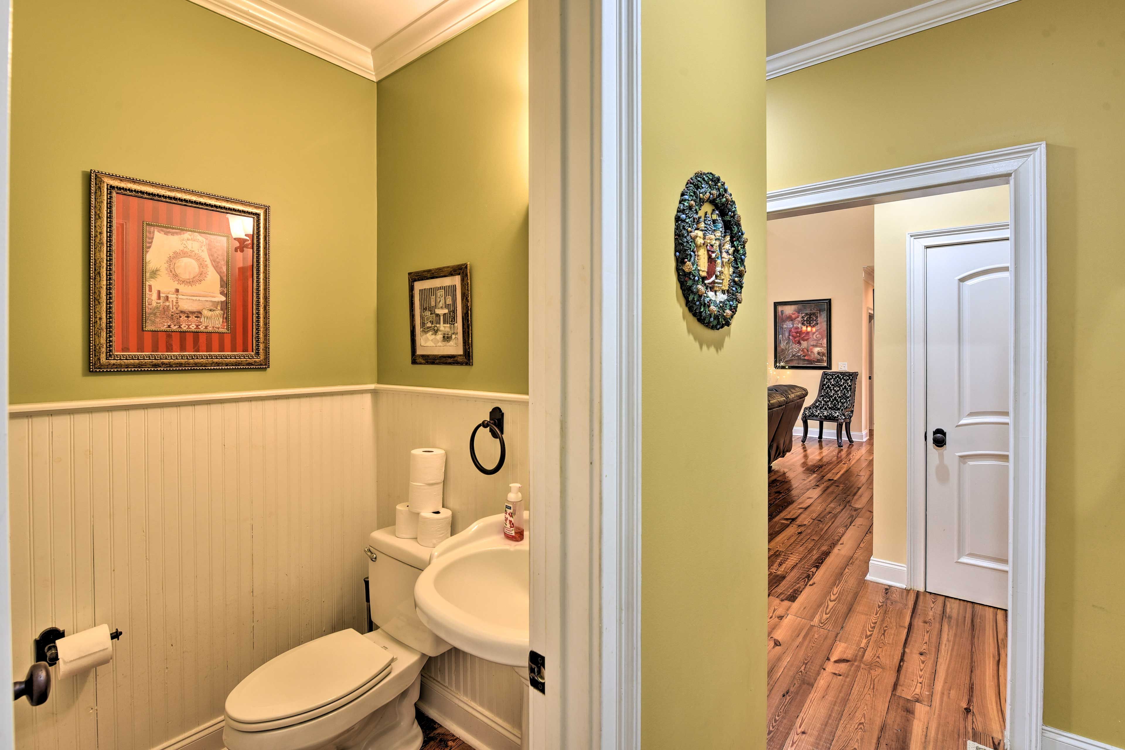 Half Bathroom | 1st Floor