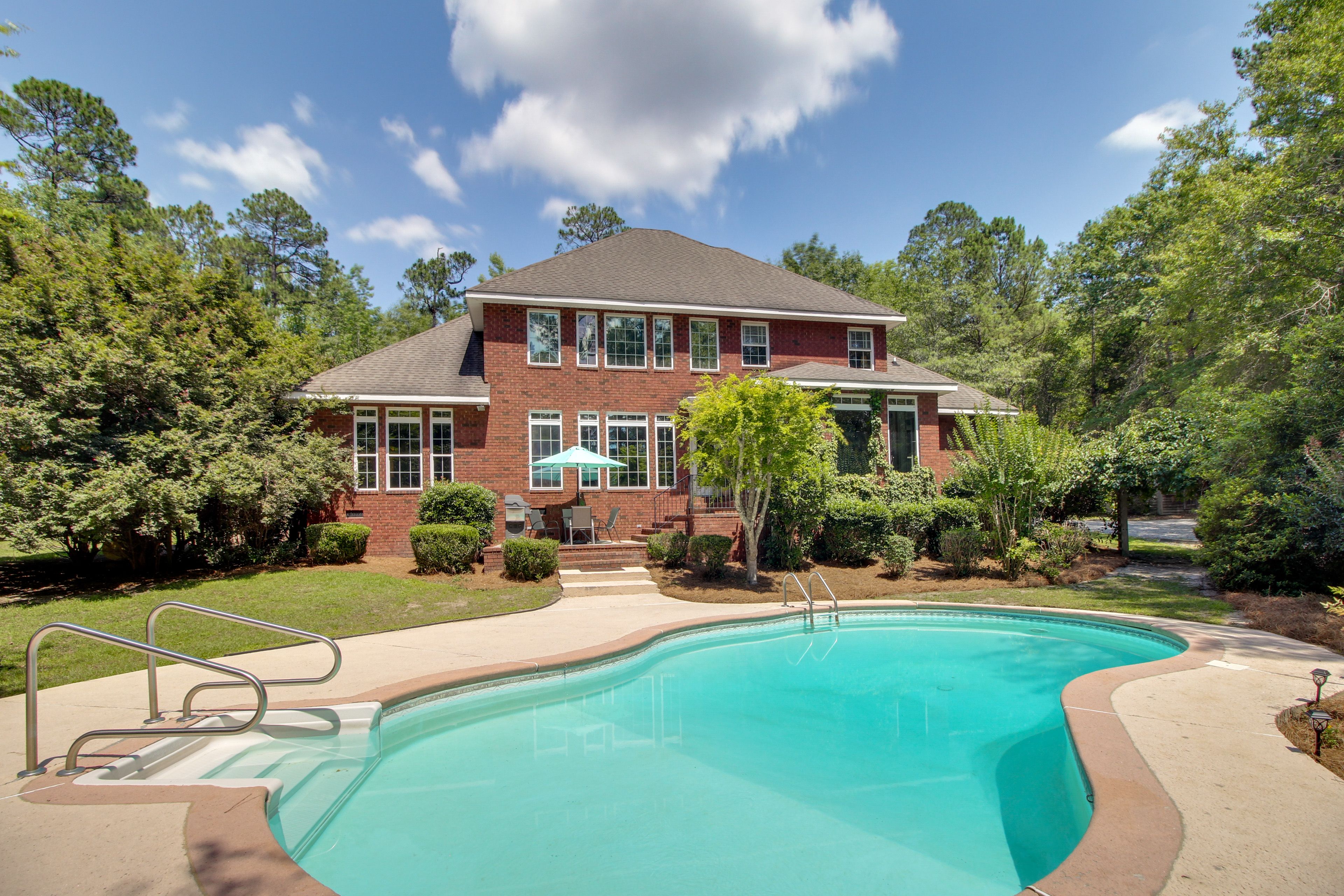 Statesboro Vacation Rental | 3,500 Sq Ft | 4BR | 3.5BA | Stairs Required