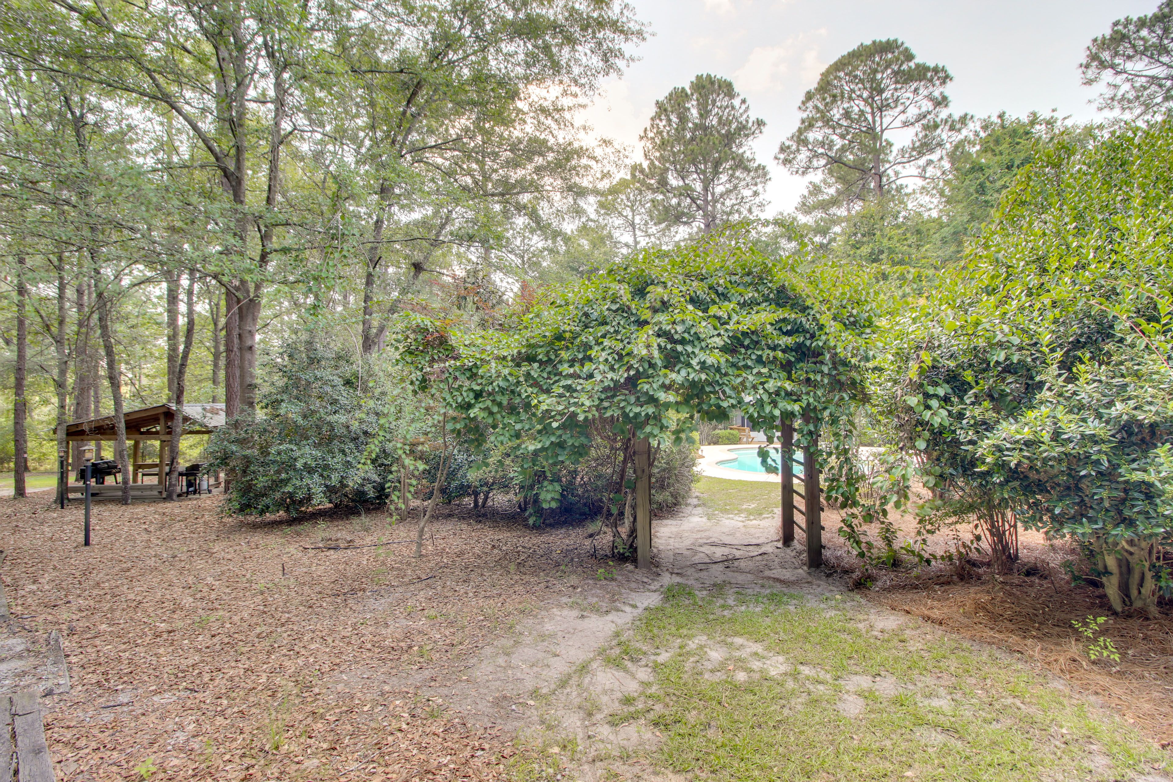 Spacious Backyard | Grilling Pavilion | Chicken Coop