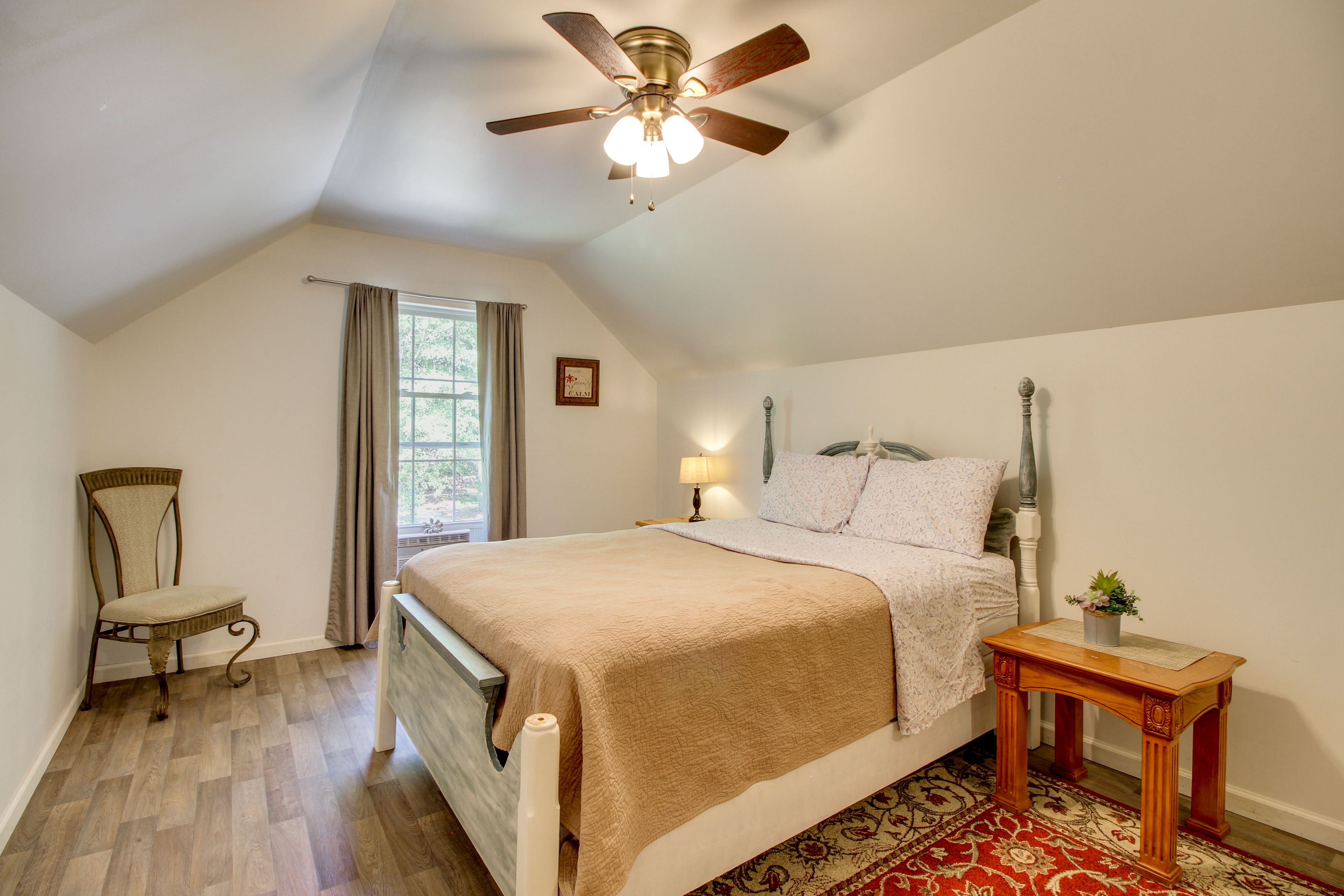 Bedroom 4 | Queen Bed | 2nd Floor
